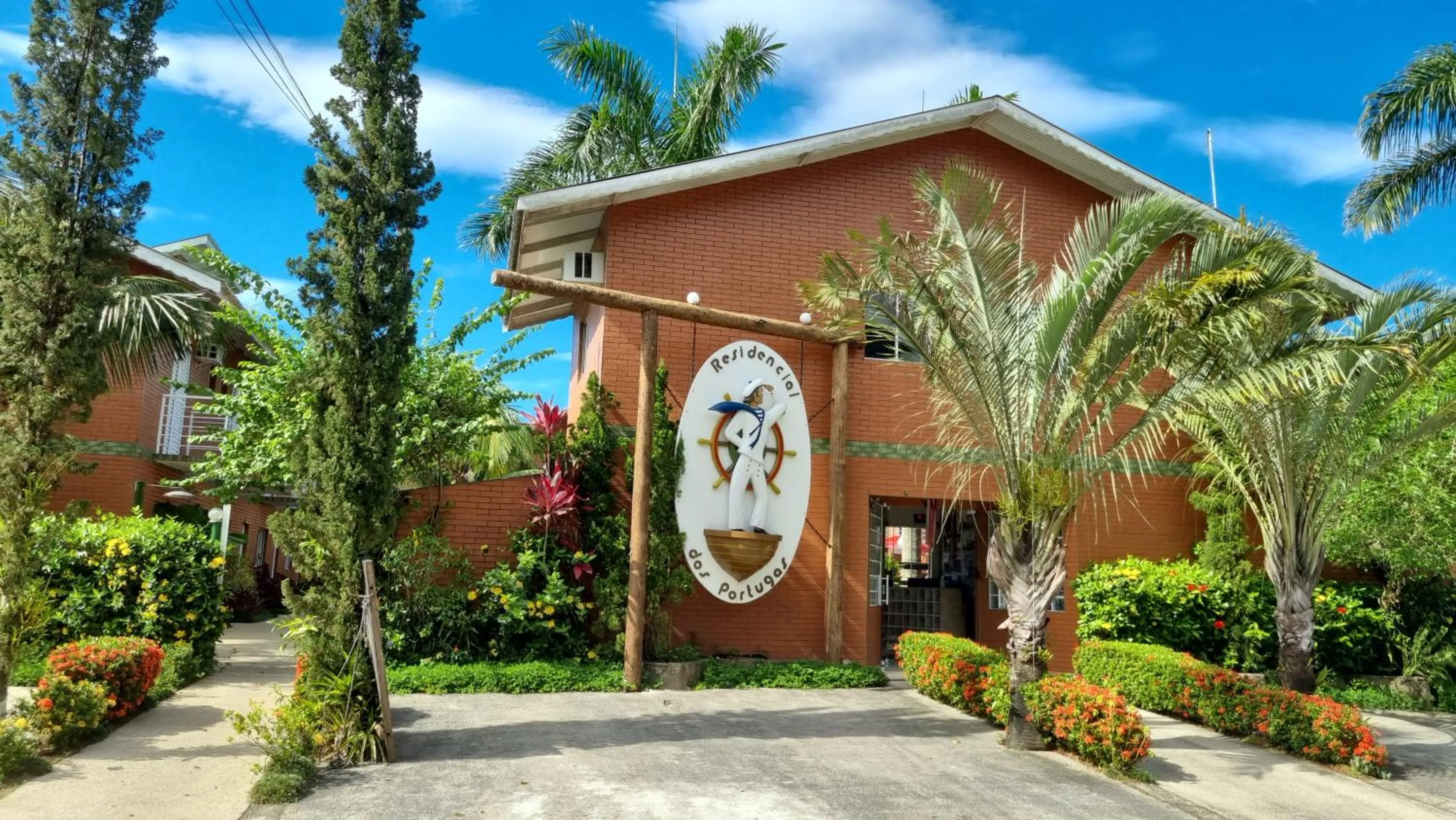 Property building in Residencial dos Portugas