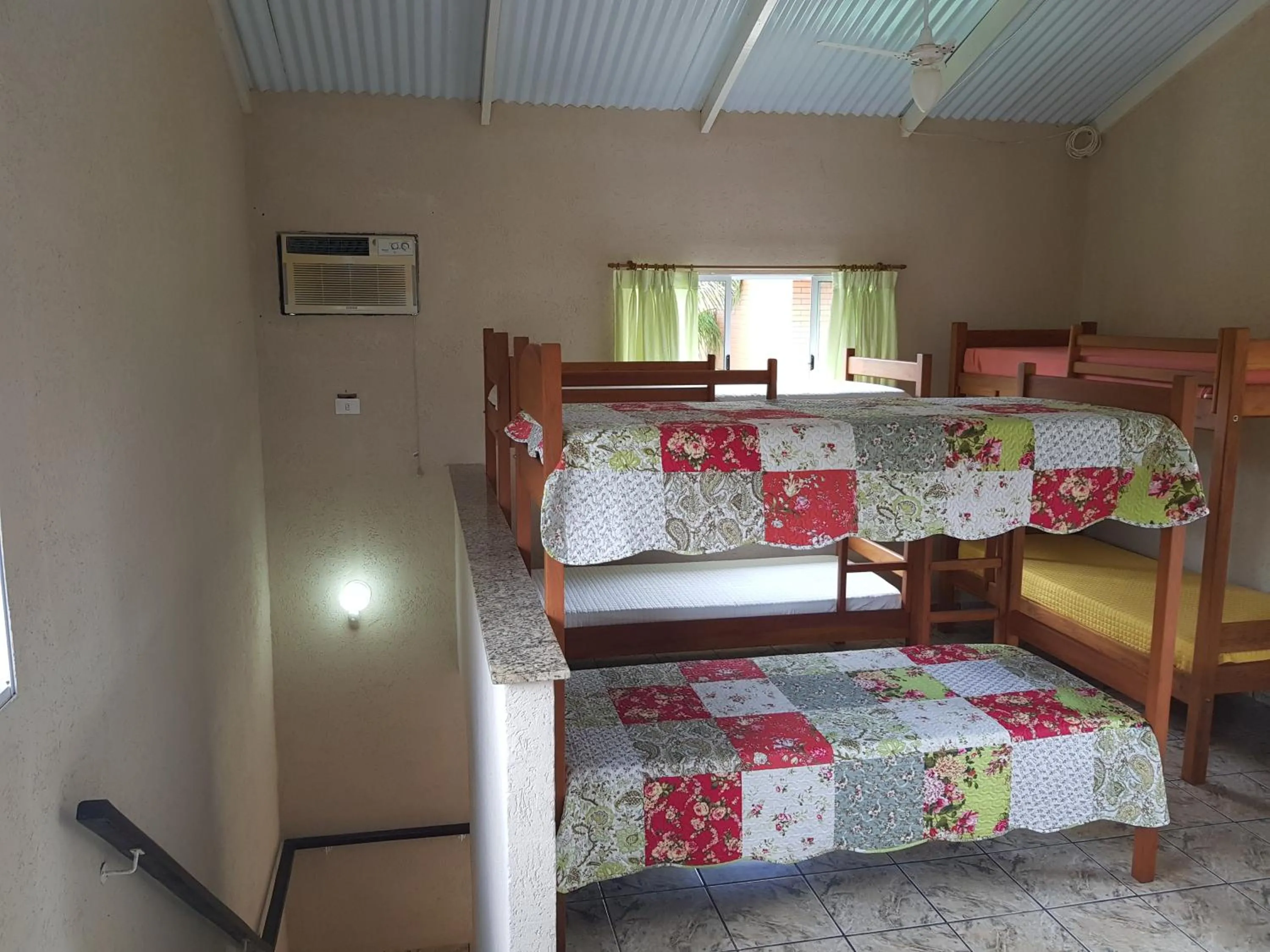 bunk bed, Bed in Residencial dos Portugas