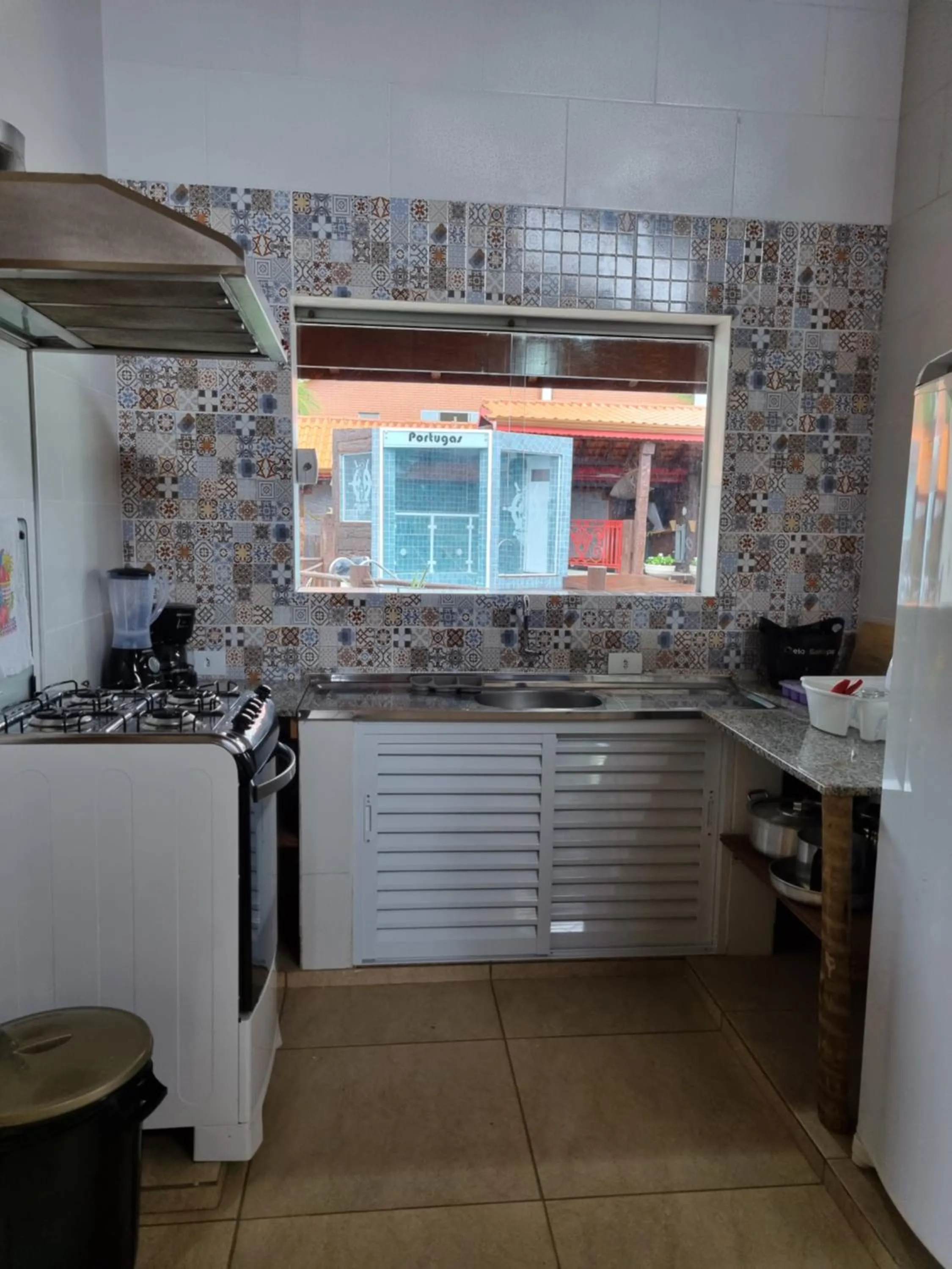 Kitchen or kitchenette in Residencial dos Portugas