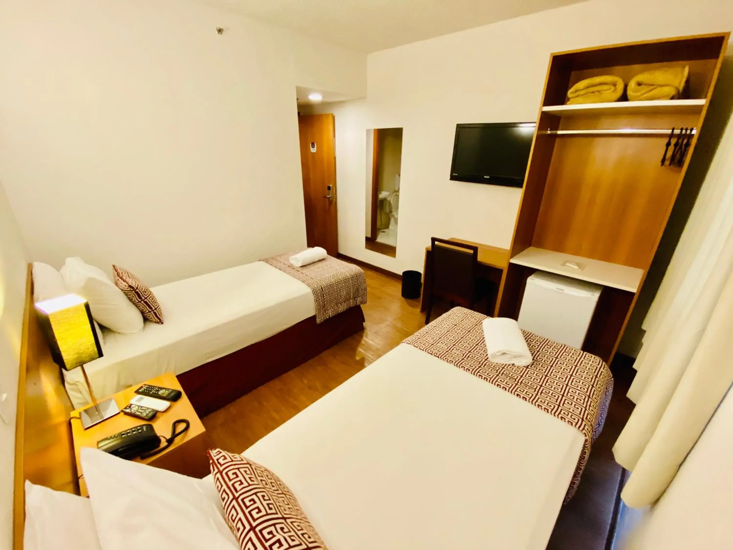 Bed in Lummina Barueri Alphaville Bed in Lummina Barueri Alphaville