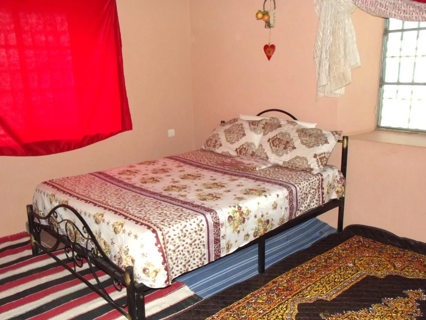 Bed in LE JARDIN DES GRENADIERS