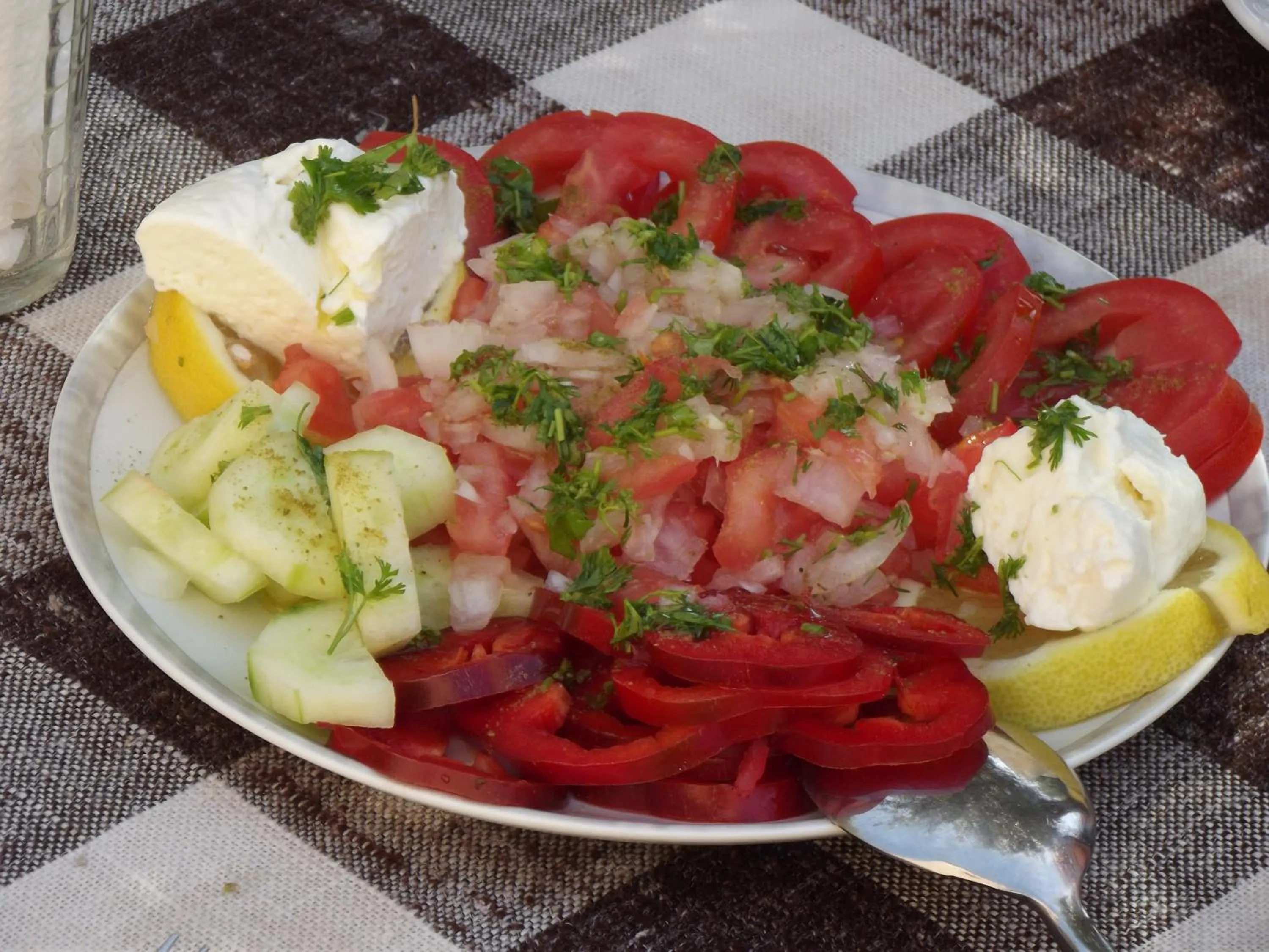 Restaurant/places to eat in LE JARDIN DES GRENADIERS