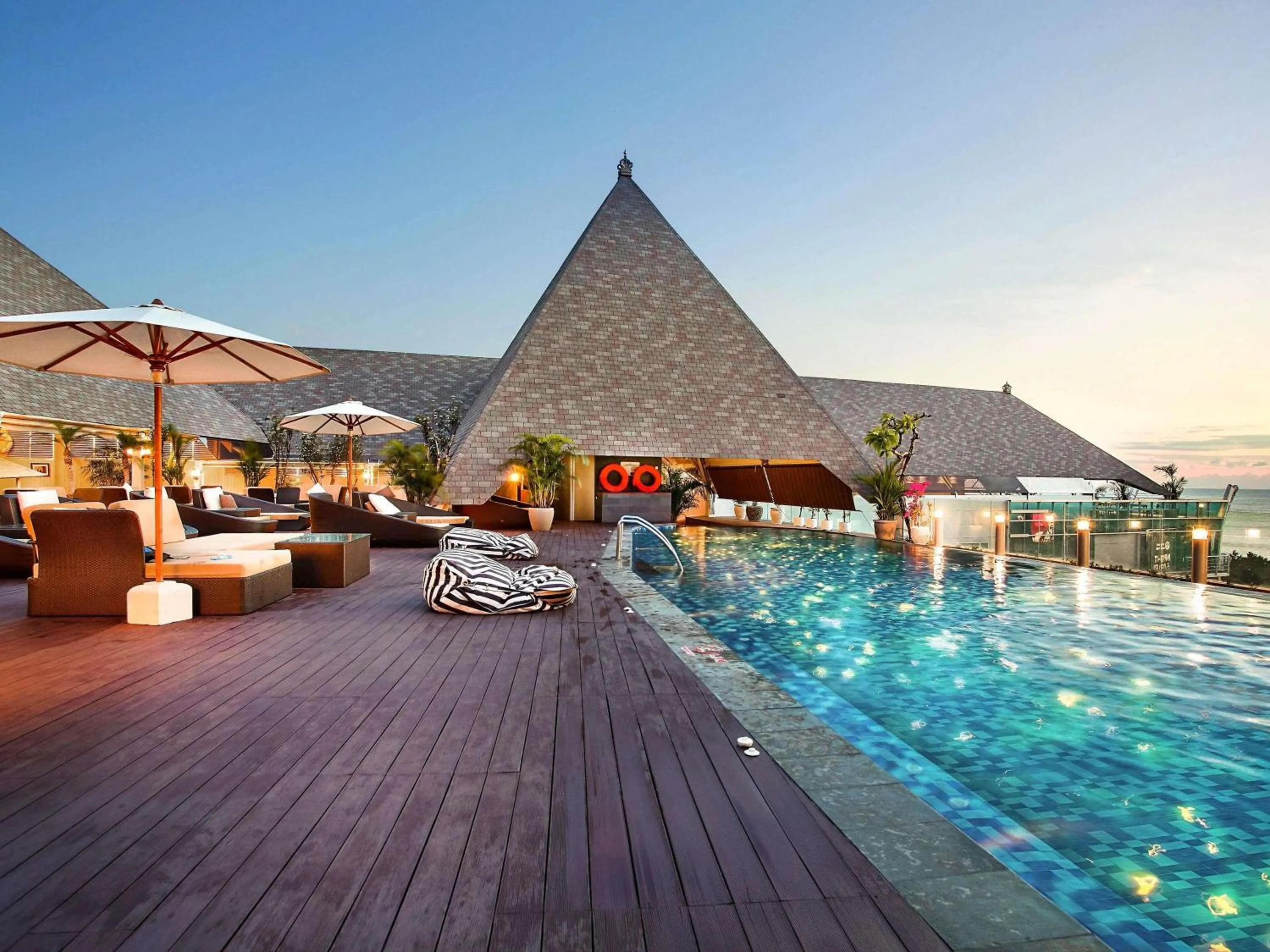 Pool view in The Kuta Beach Heritage Hotel - Managed by Accor