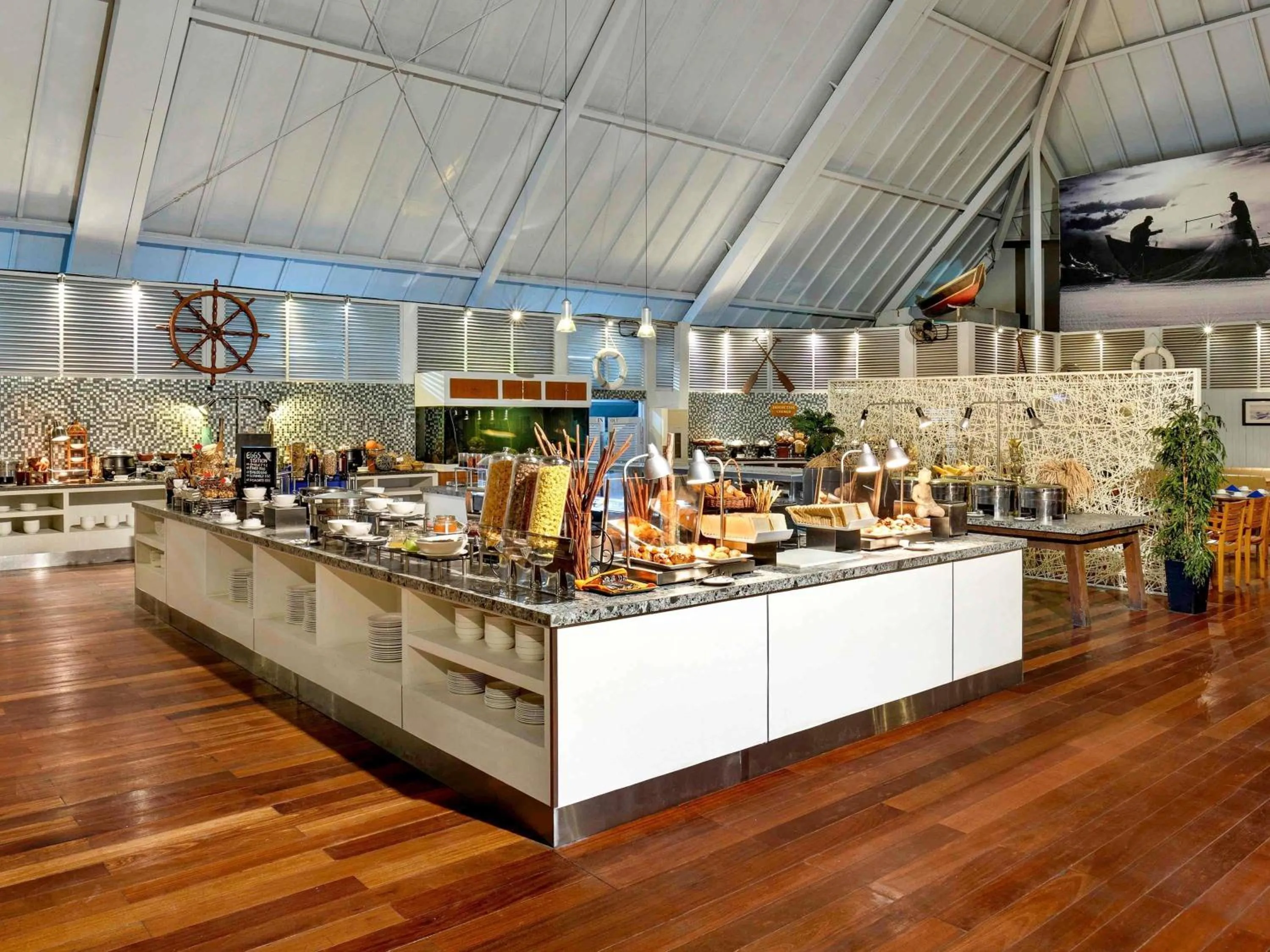 Restaurant/places to eat in The Kuta Beach Heritage Hotel - Managed by Accor