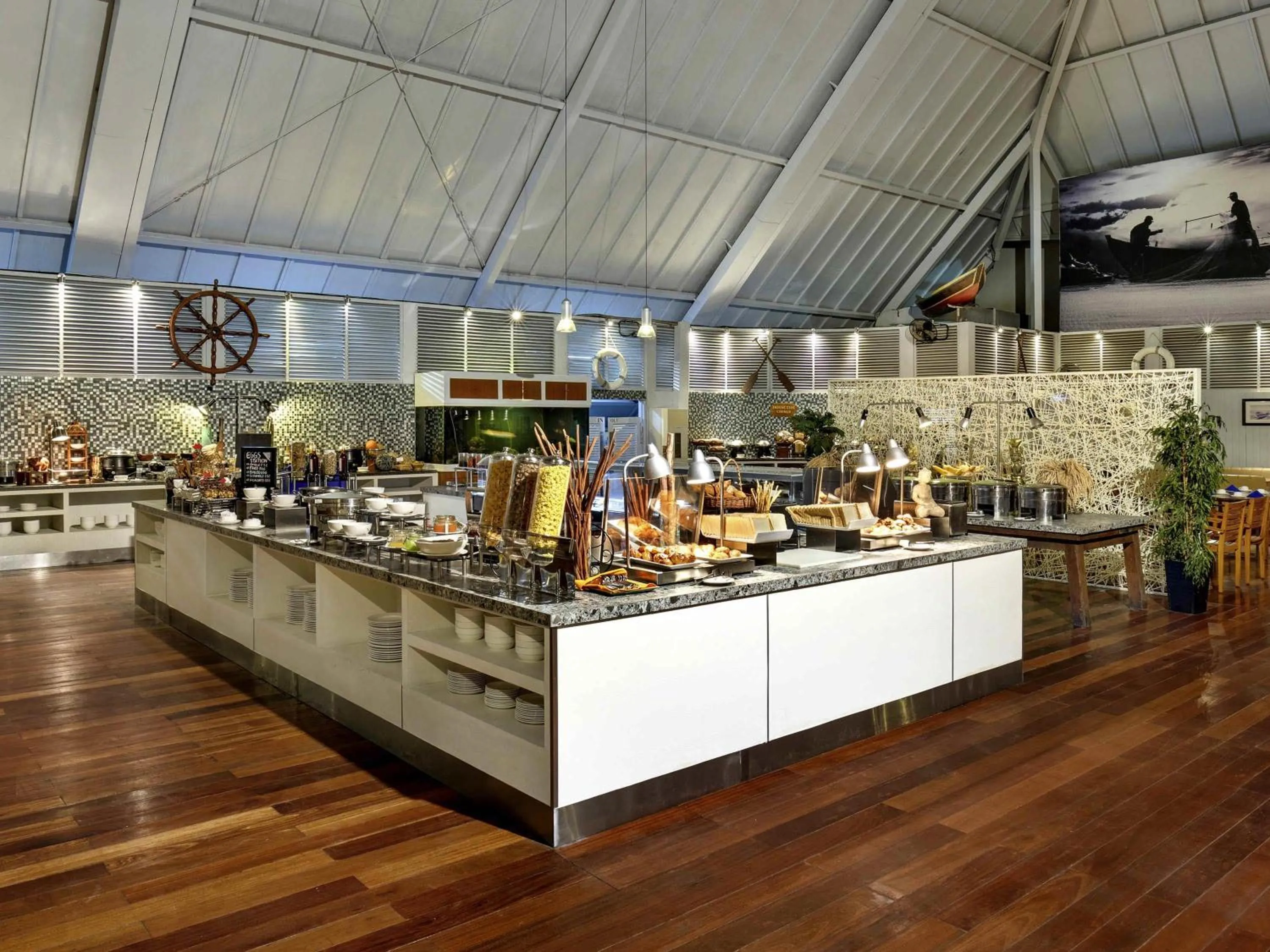 Restaurant/places to eat in The Kuta Beach Heritage Hotel - Managed by Accor