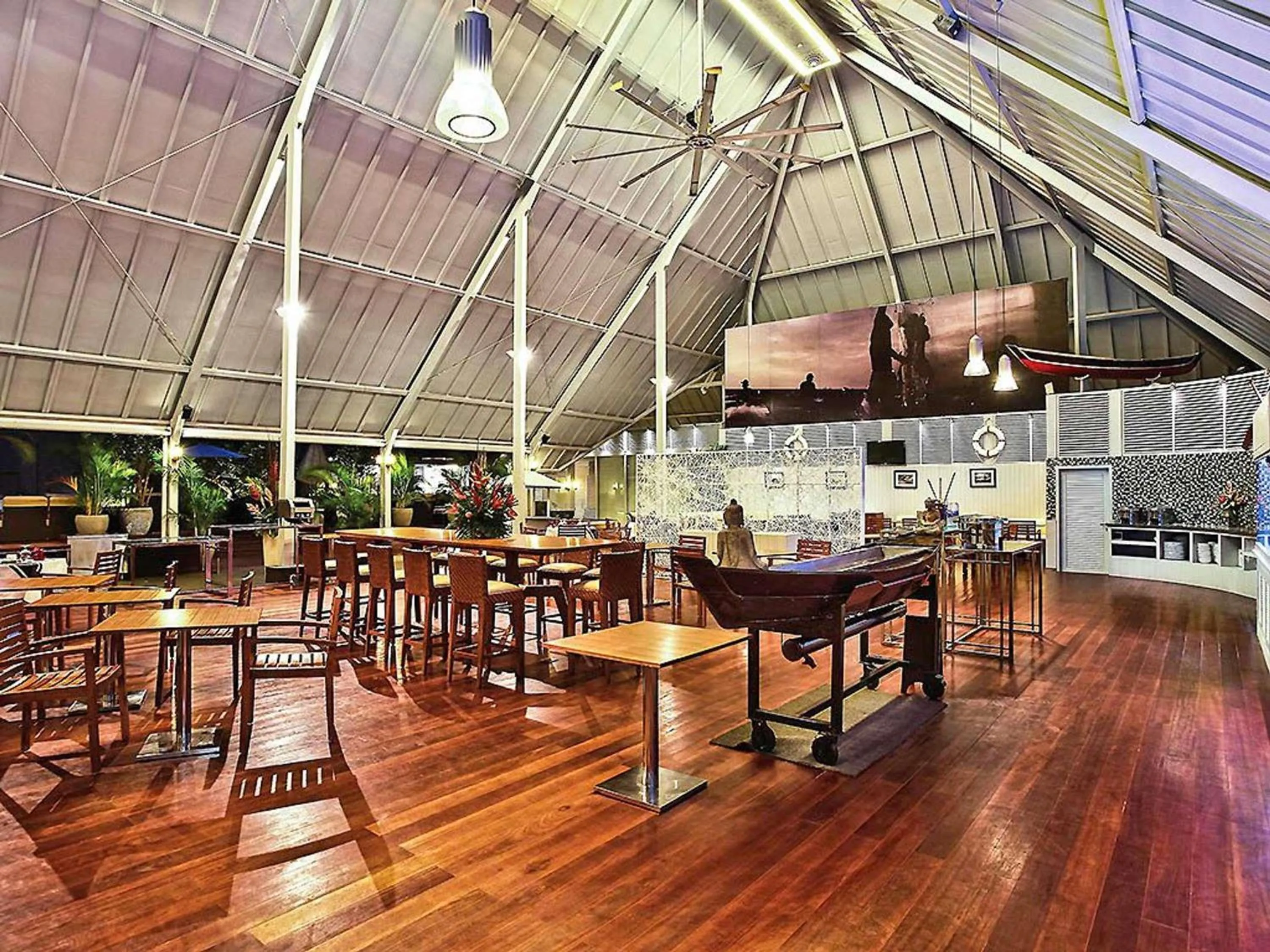 Restaurant/places to eat in The Kuta Beach Heritage Hotel - Managed by Accor