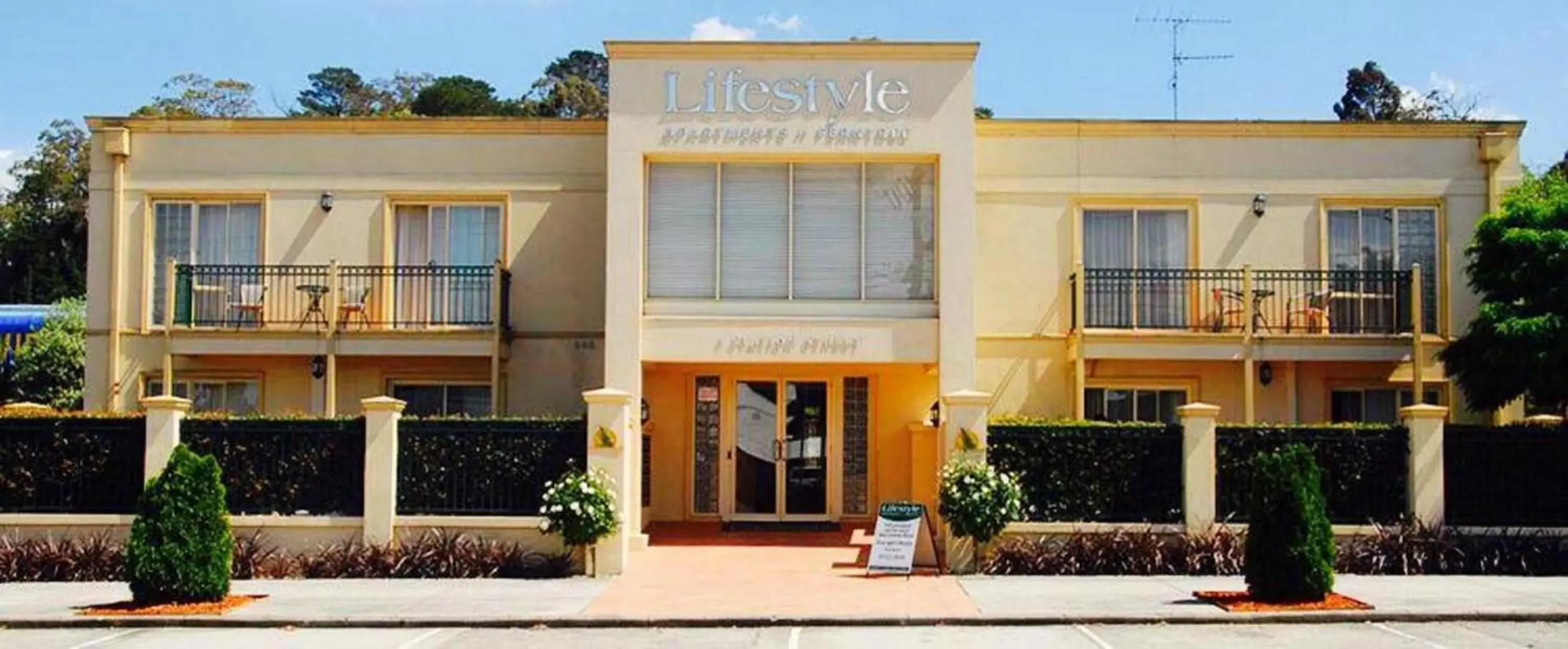 Facade/entrance in Lifestyle Apartments at Ferntree Facade/entrance in Lifestyle Apartments at Ferntree