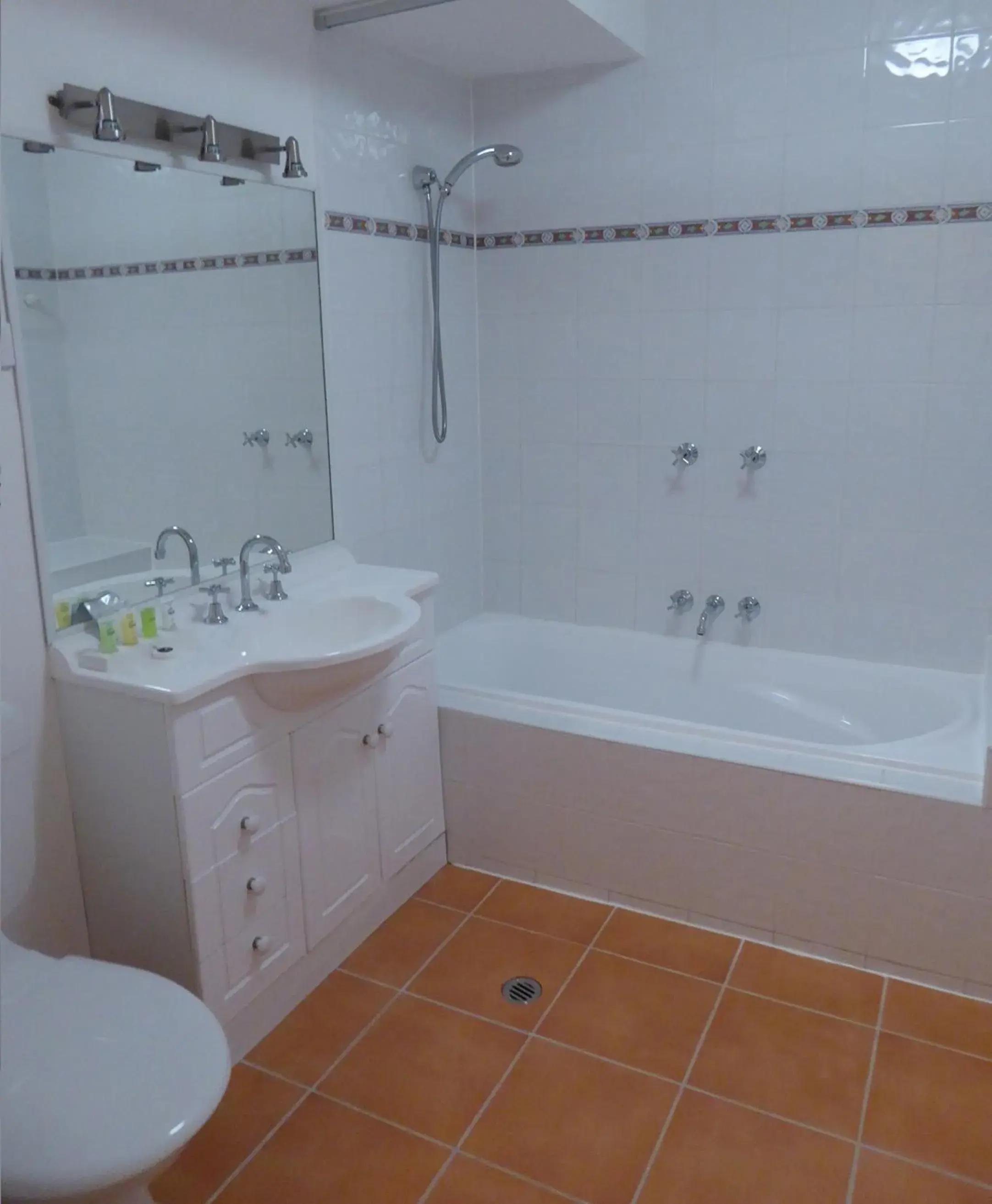 Bathroom in Lifestyle Apartments at Ferntree Bathroom in Lifestyle Apartments at Ferntree