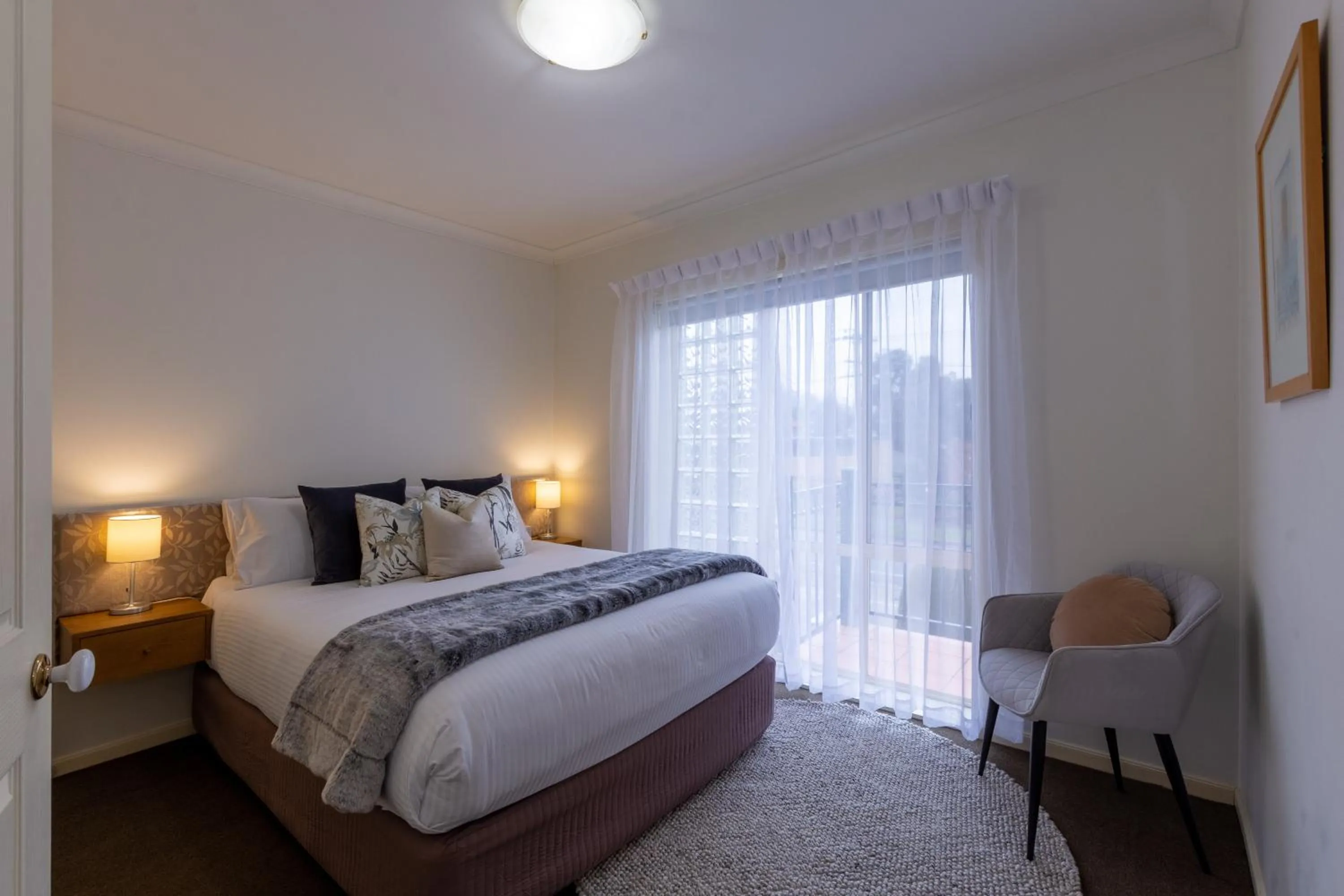 Bed in Lifestyle Apartments at Ferntree