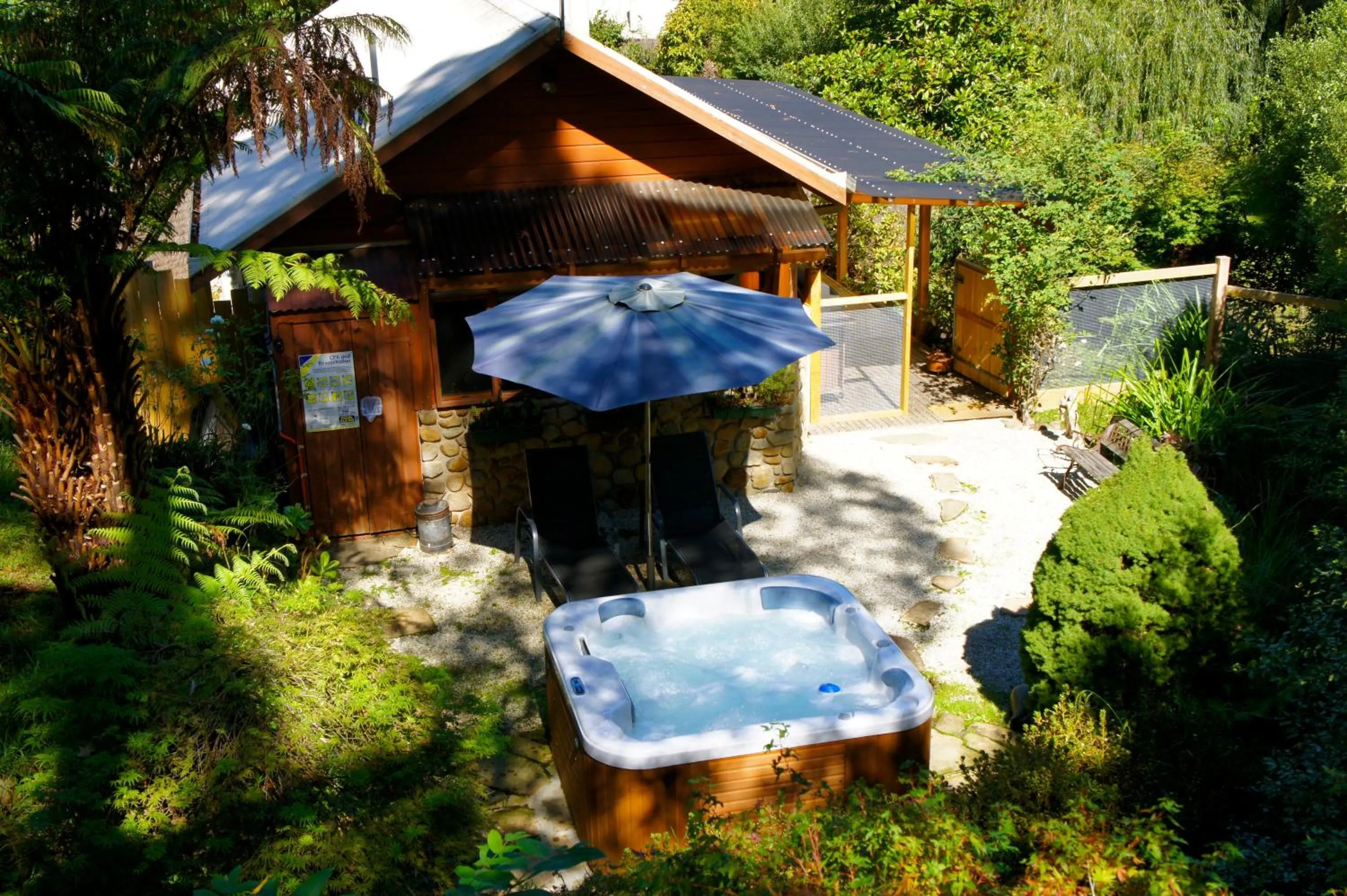 Hot Tub in Forget Me Not Cottages