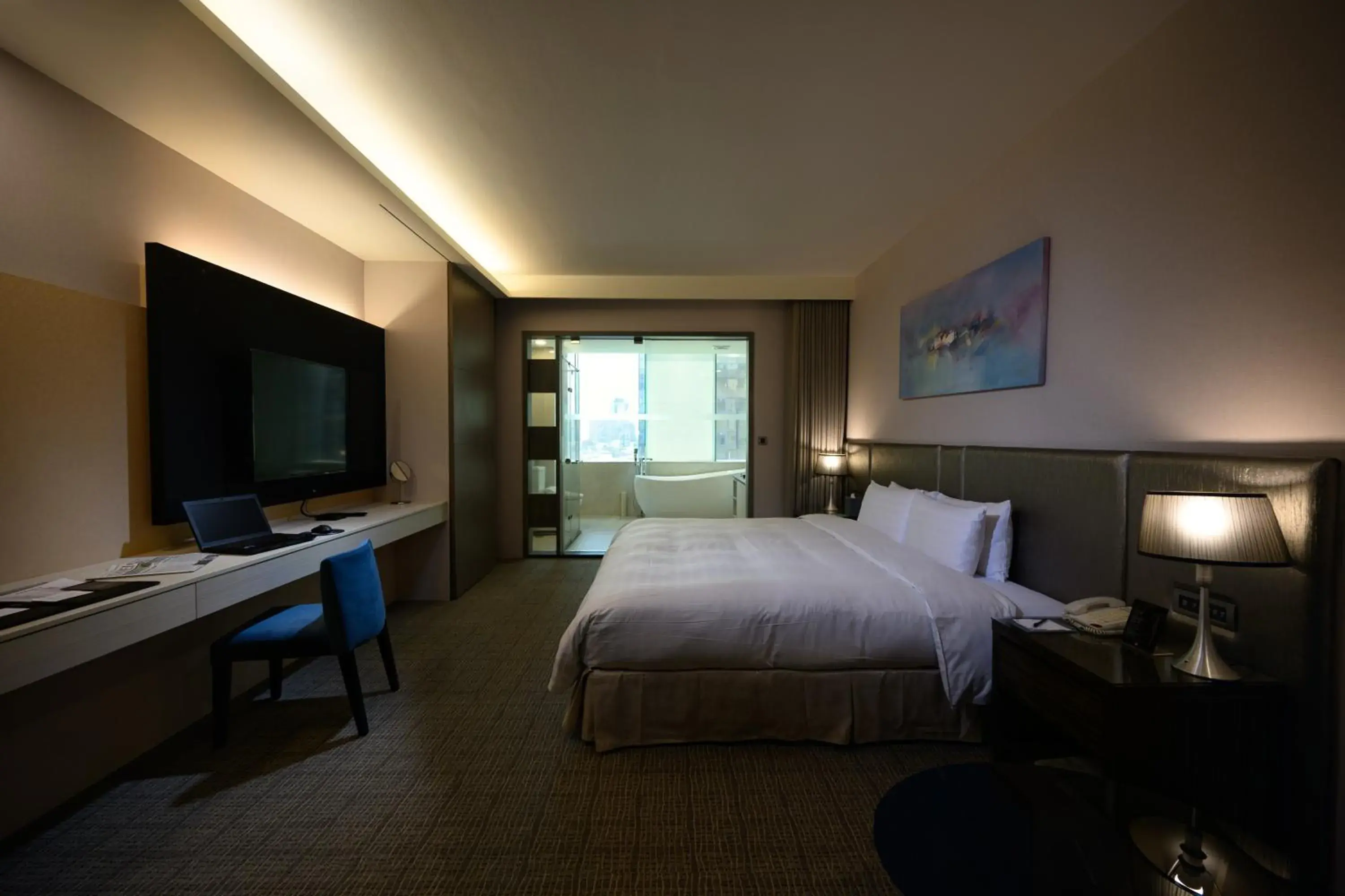 People, Bed in Hotel Geight Taipei People, Bed in Hotel Geight Taipei