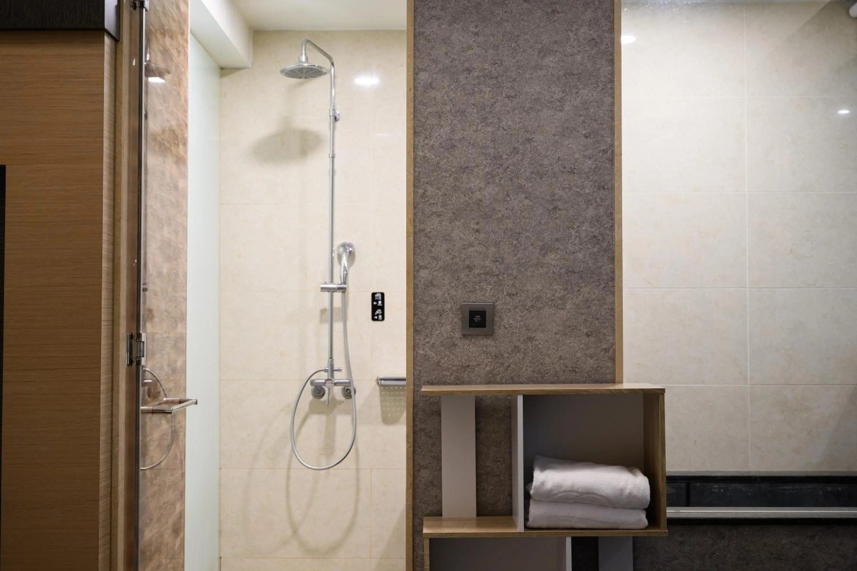 Shower in Hotel Geight Taipei