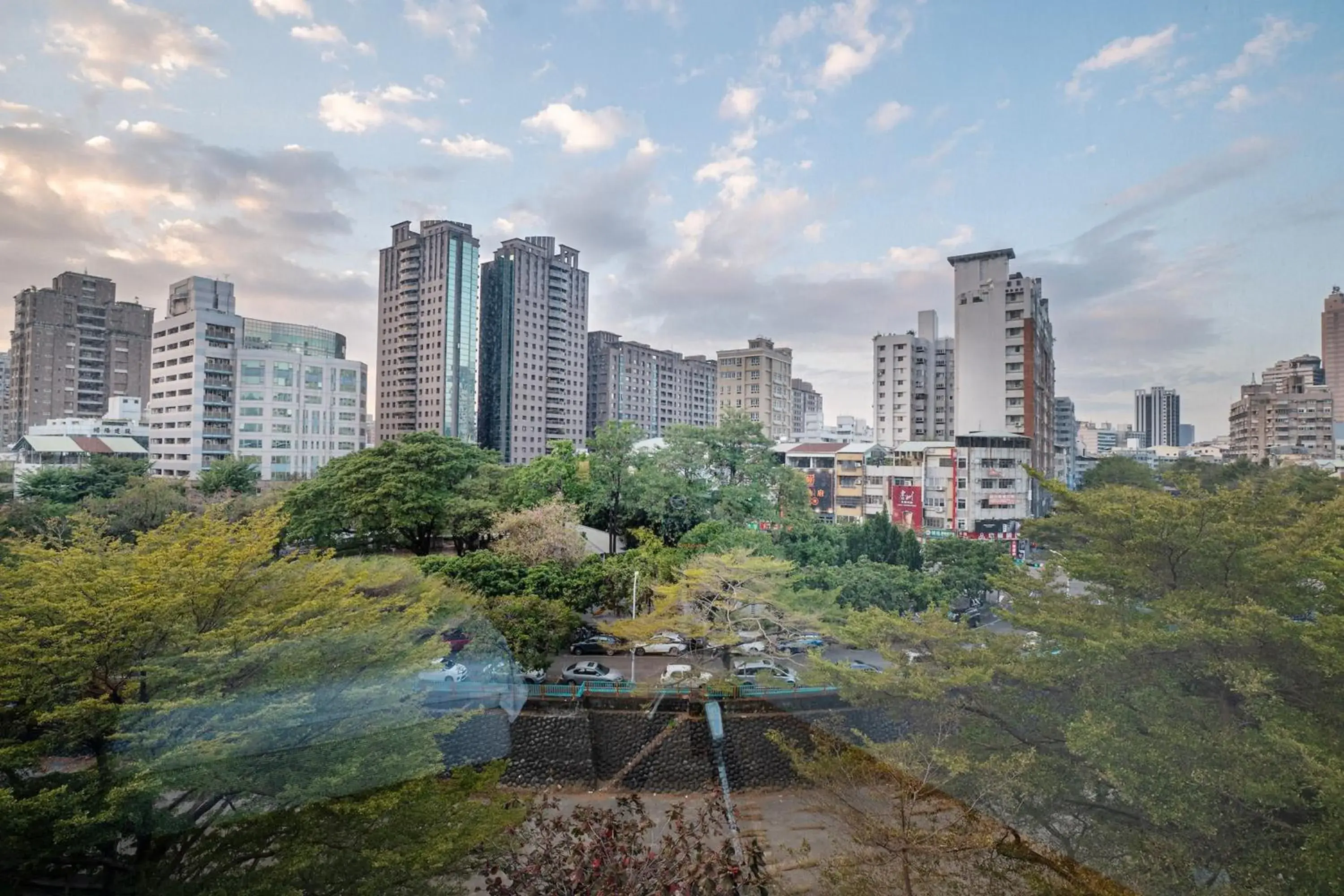 City view in Hamilton Hotel City view in Hamilton Hotel