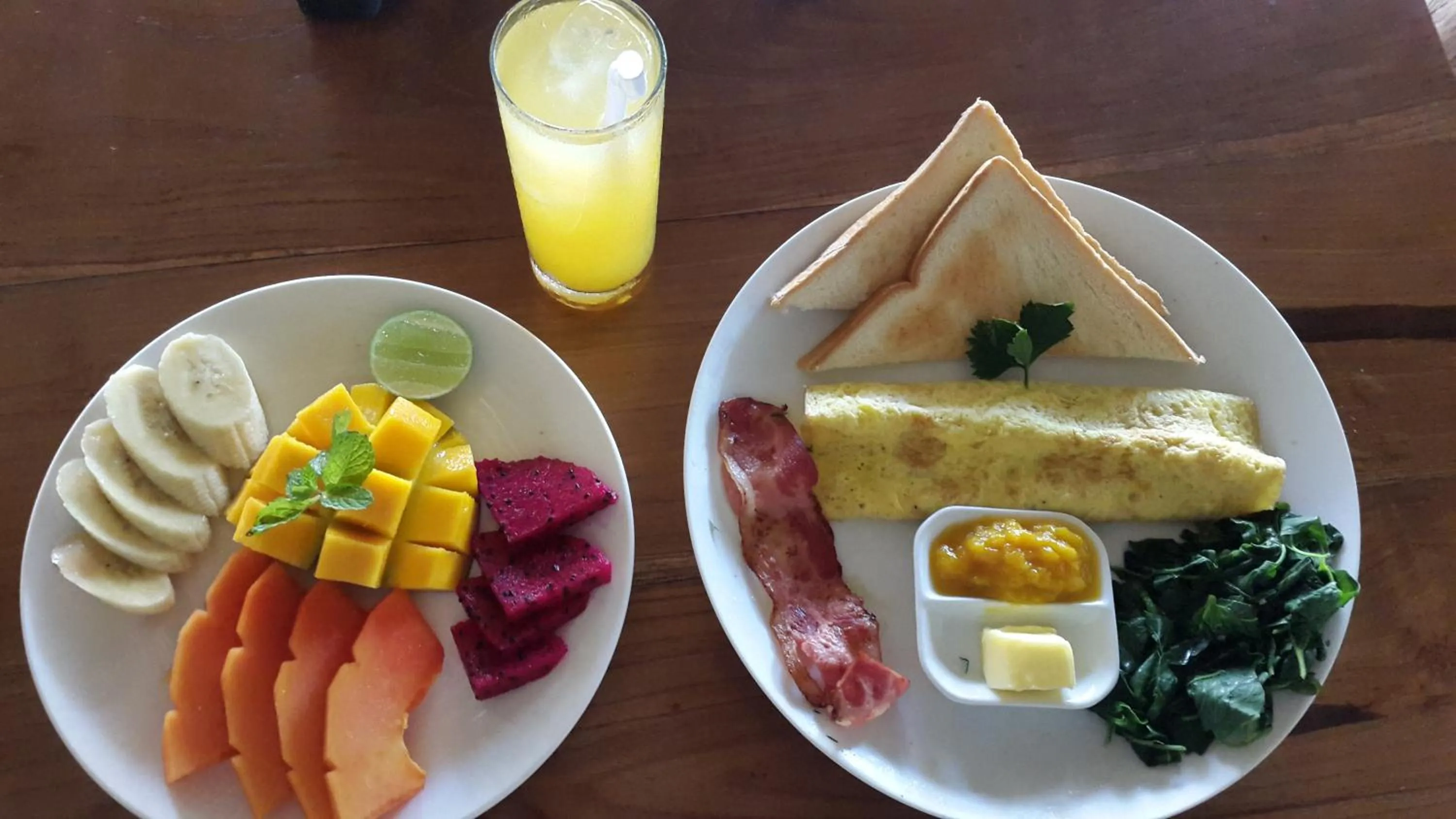 Meals in The Calmtree Bungalows