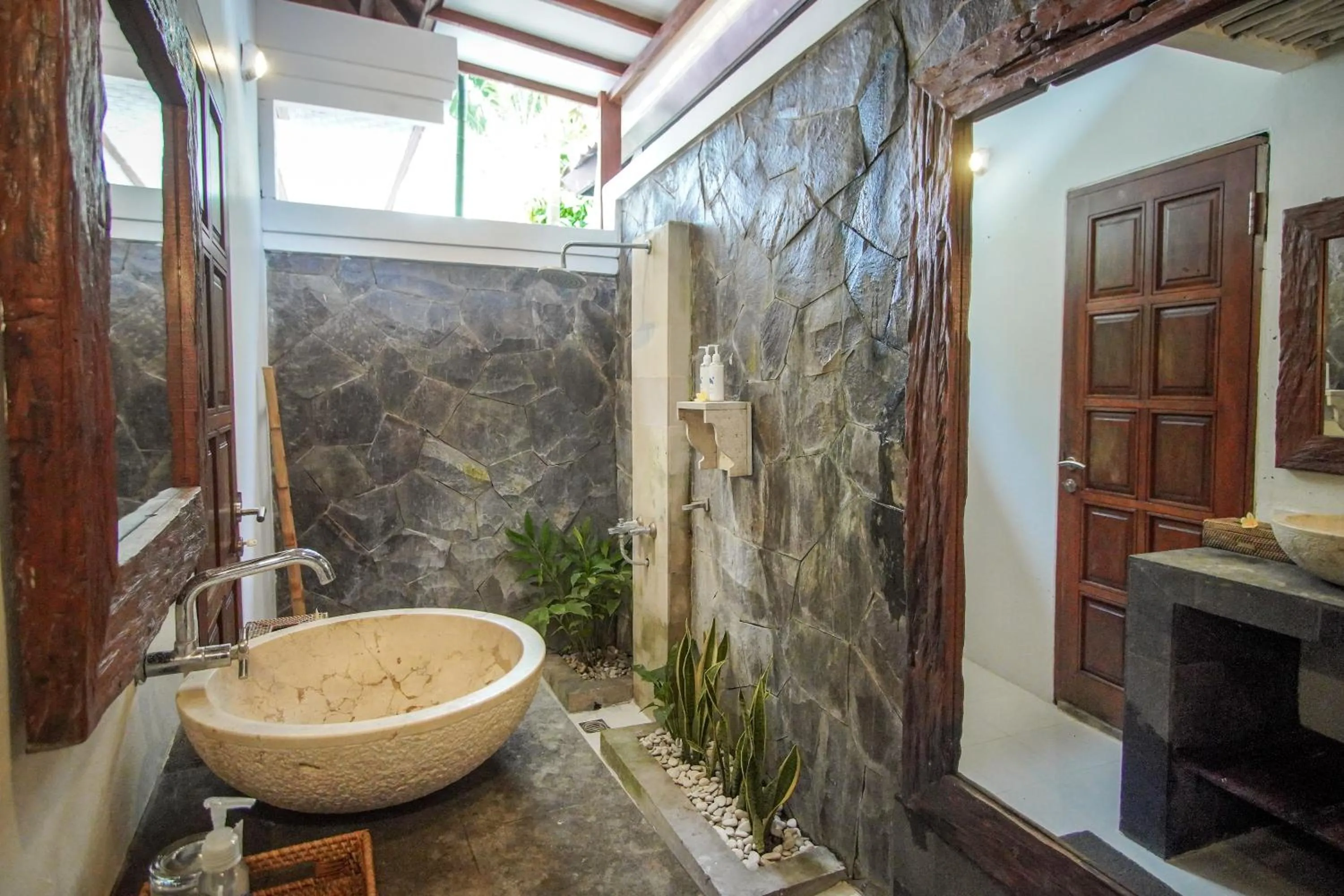 Bathroom in The Calmtree Bungalows