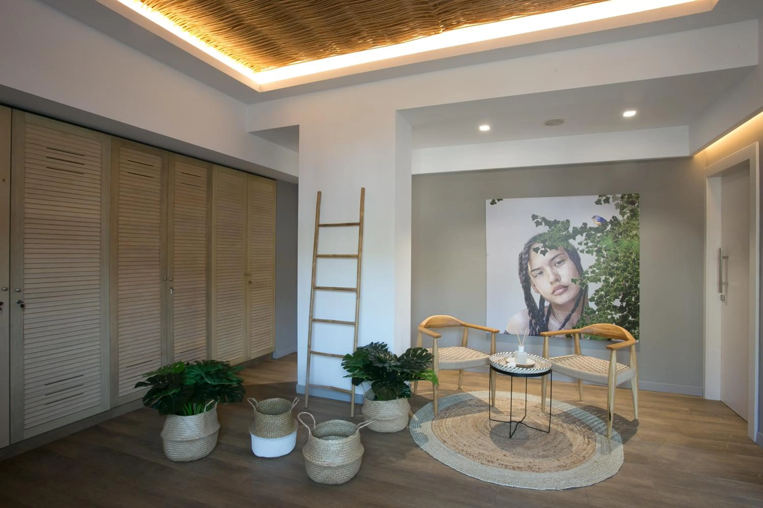 Seating area in Artree Suites