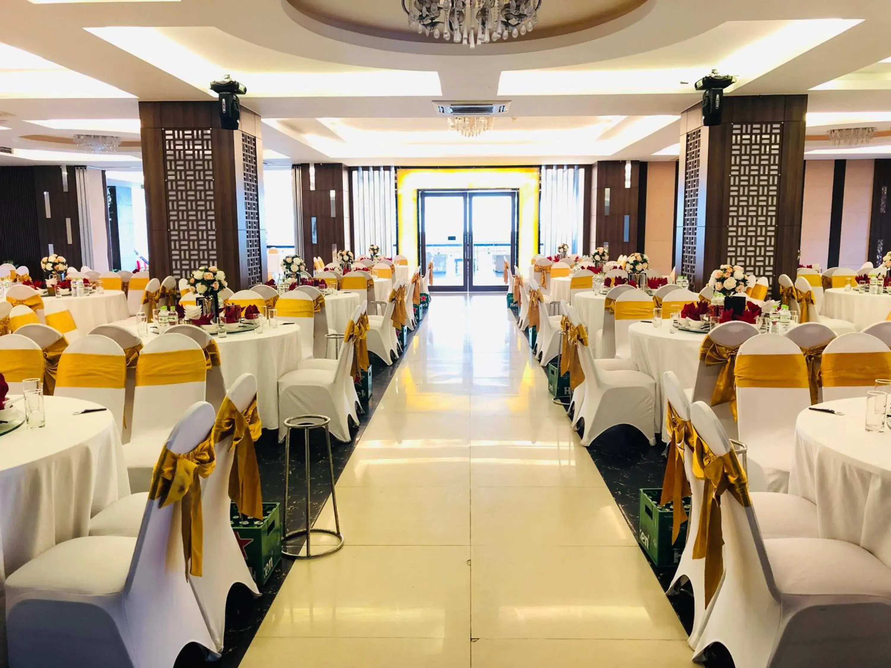 Restaurant/places to eat in Muong Thanh Quy Nhon Hotel Restaurant/places to eat in Muong Thanh Quy Nhon Hotel