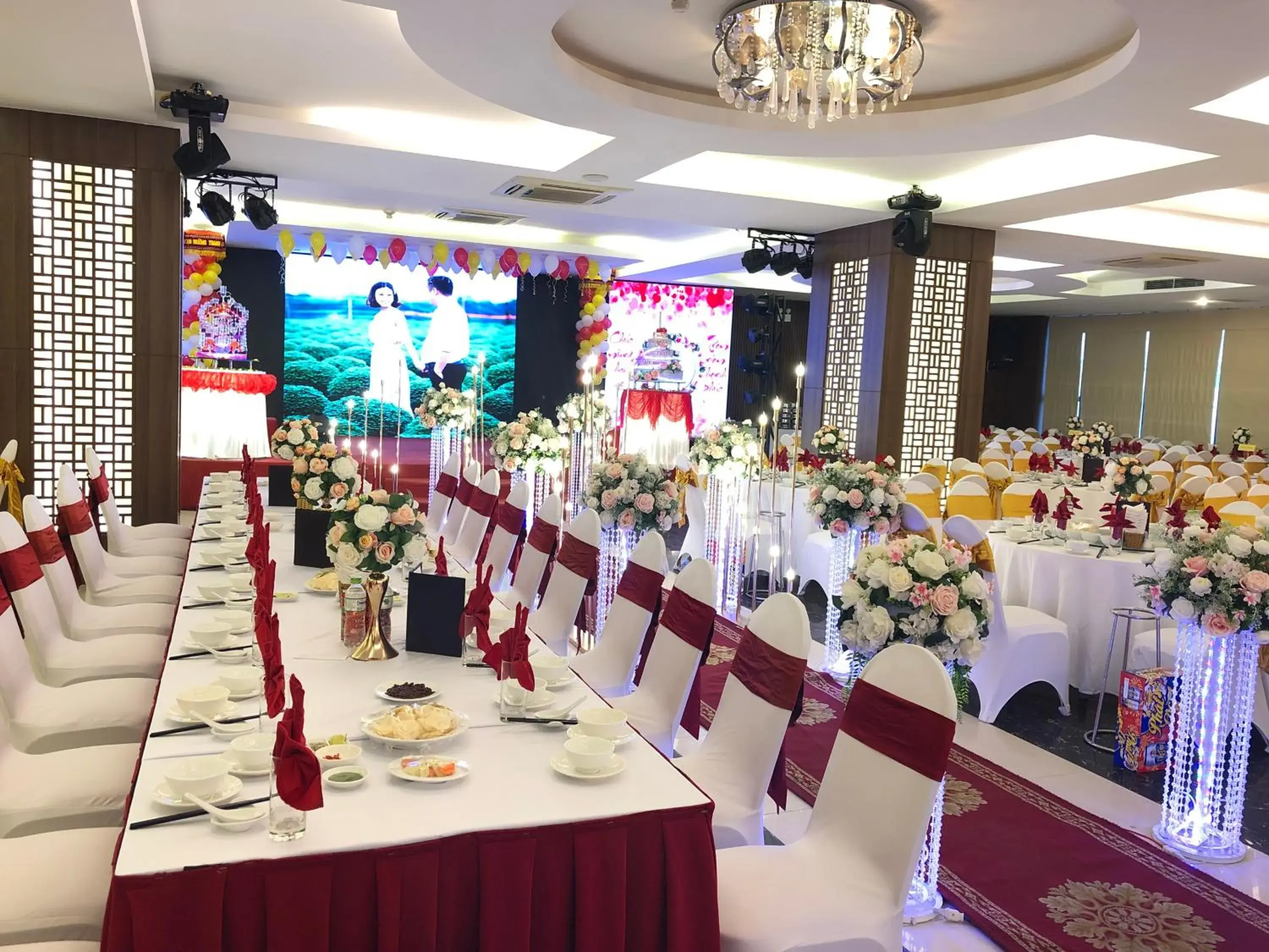 Restaurant/places to eat in Muong Thanh Quy Nhon Hotel Restaurant/places to eat in Muong Thanh Quy Nhon Hotel