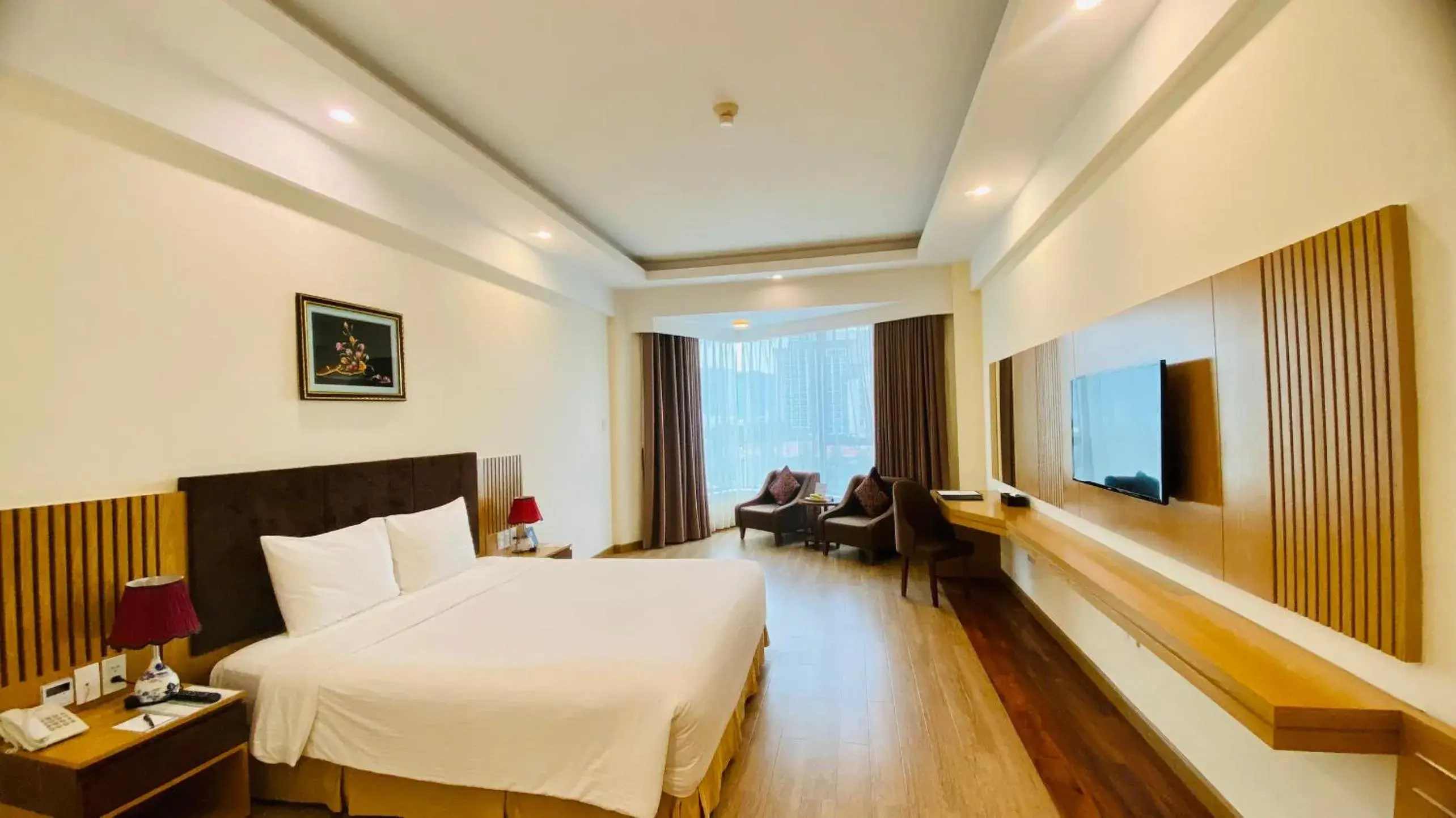 Deluxe Double Room in Muong Thanh Quy Nhon Hotel Deluxe Double Room in Muong Thanh Quy Nhon Hotel