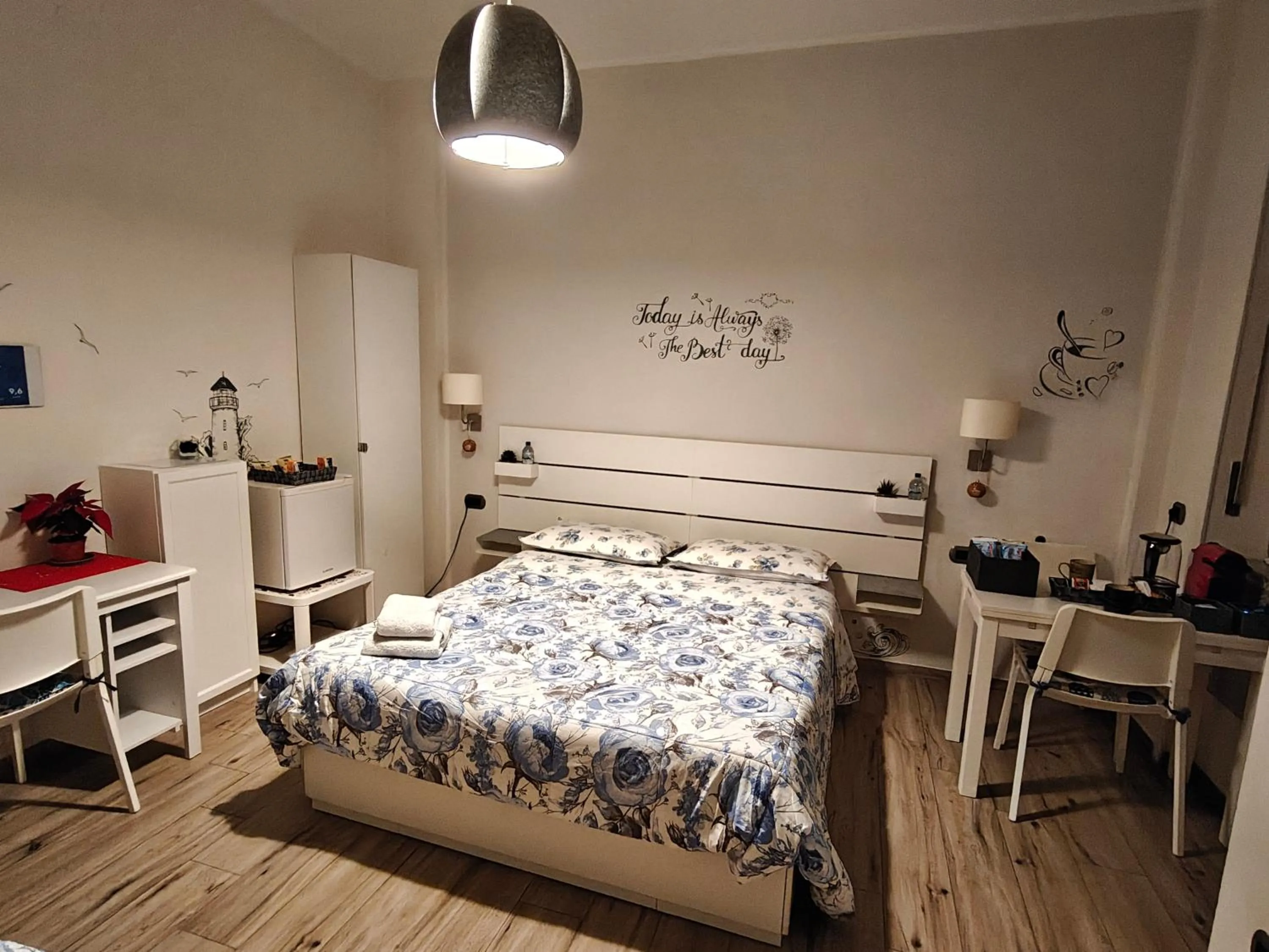 Bed in Blue Rose Private Room