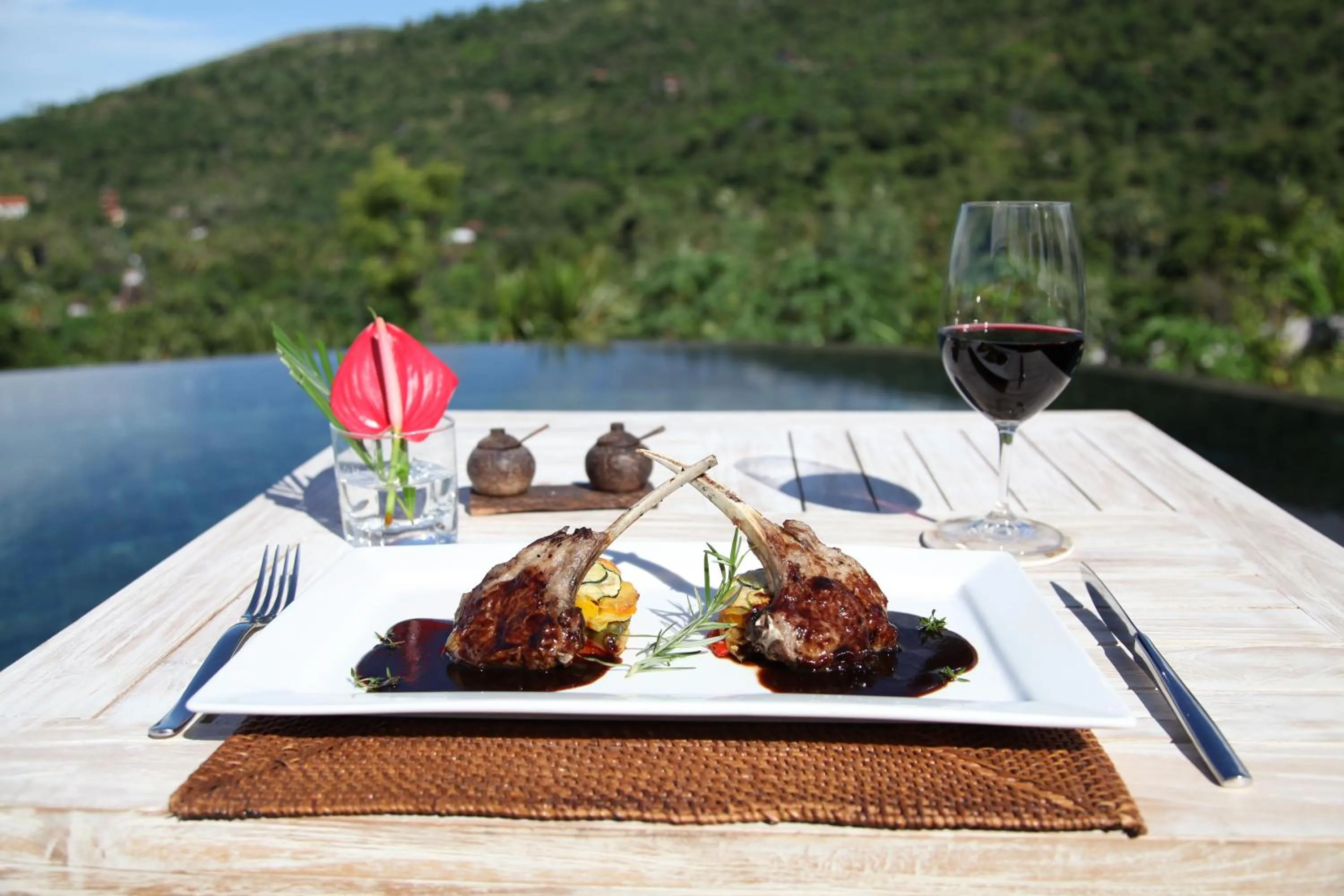 Food and drinks in The Griya Villas and Spa