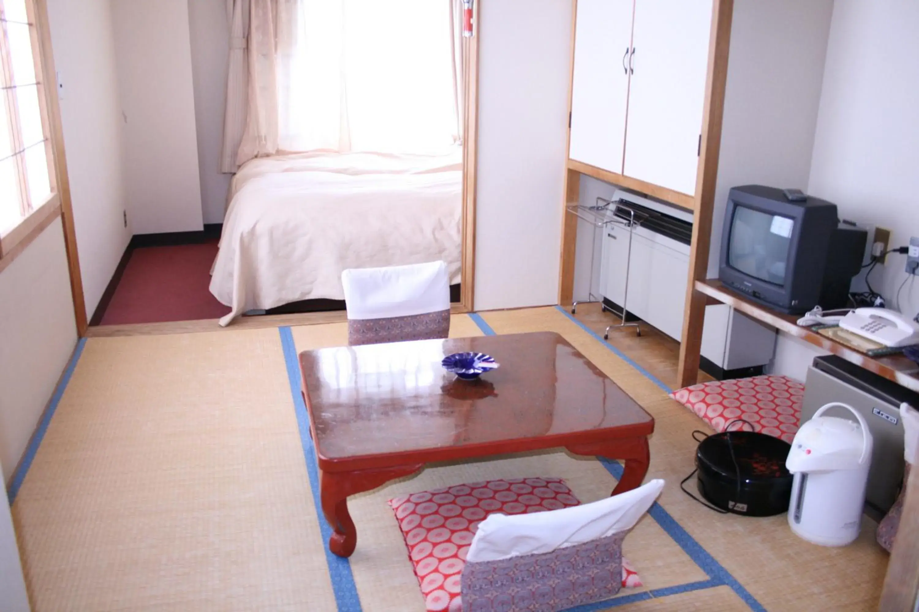 Photo of the whole room, TV/Entertainment Center in Akakura Wakui Hotel