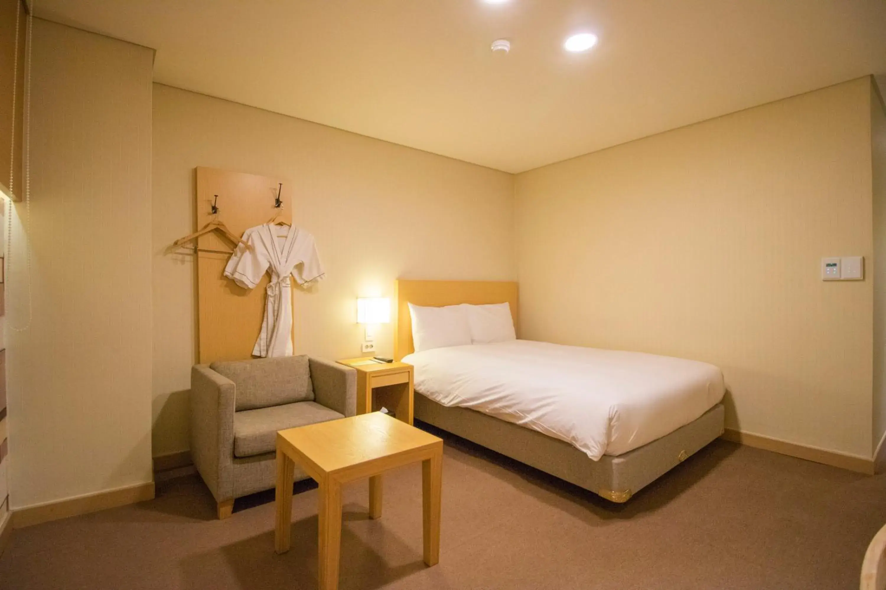 Bed in Towerhill Hotel Bed in Towerhill Hotel