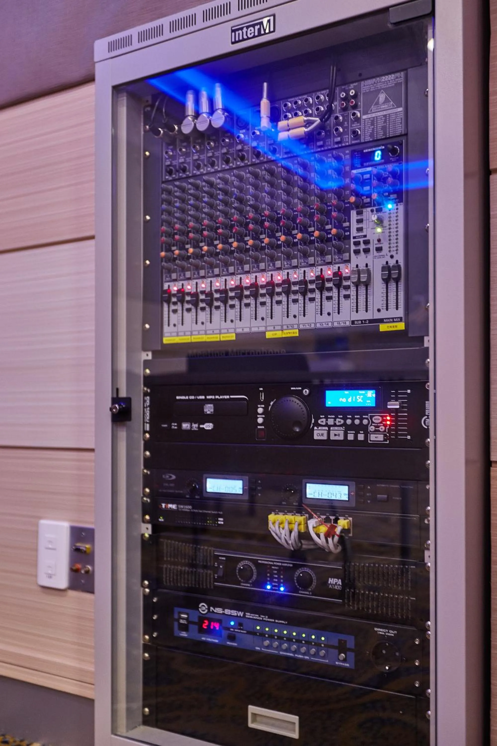 Meeting/conference room in Towerhill Hotel