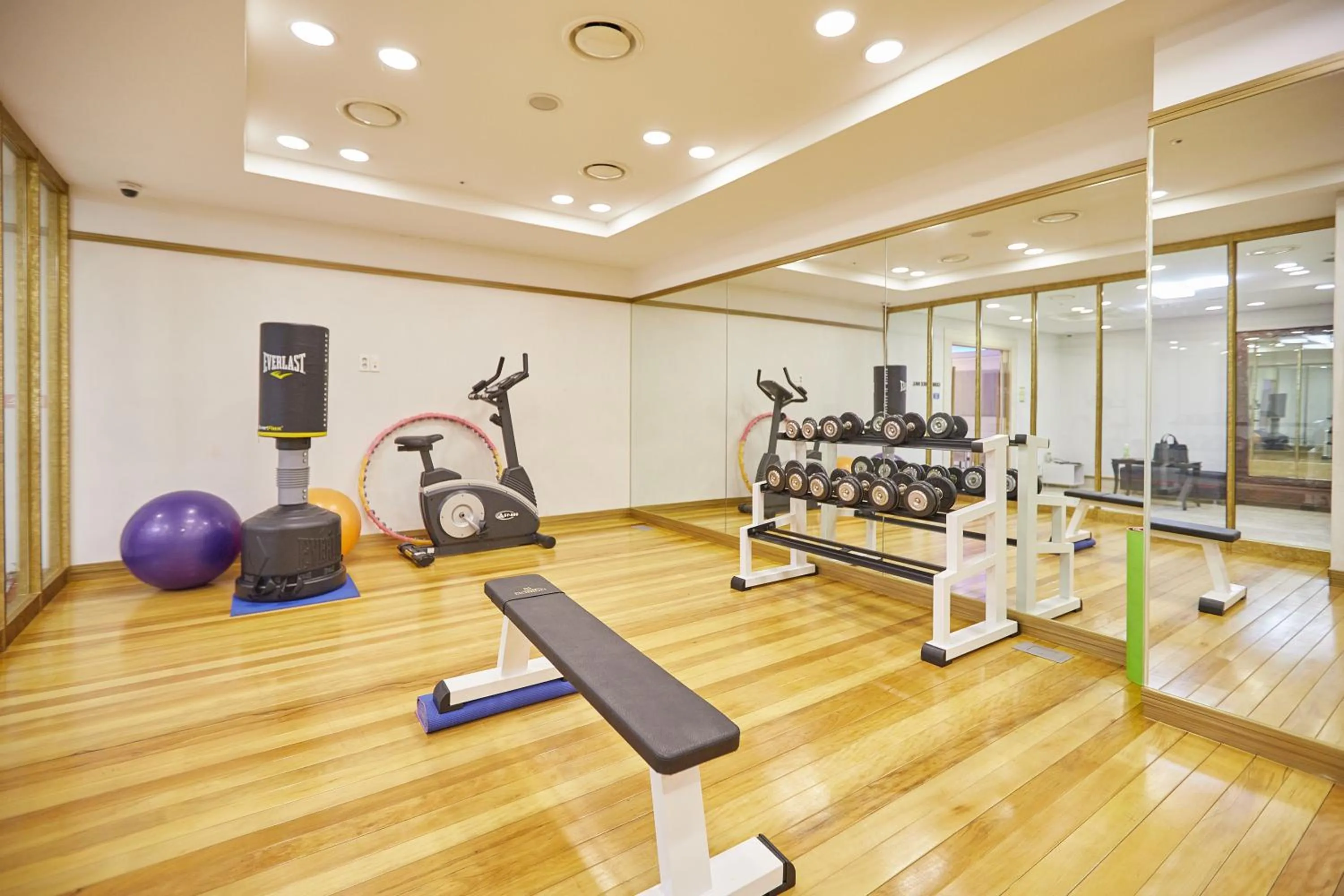 Fitness centre/facilities in Towerhill Hotel
