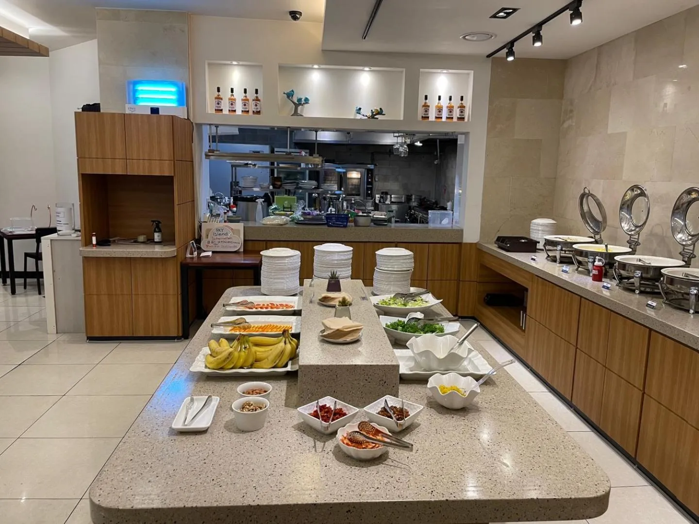 Breakfast in Towerhill Hotel