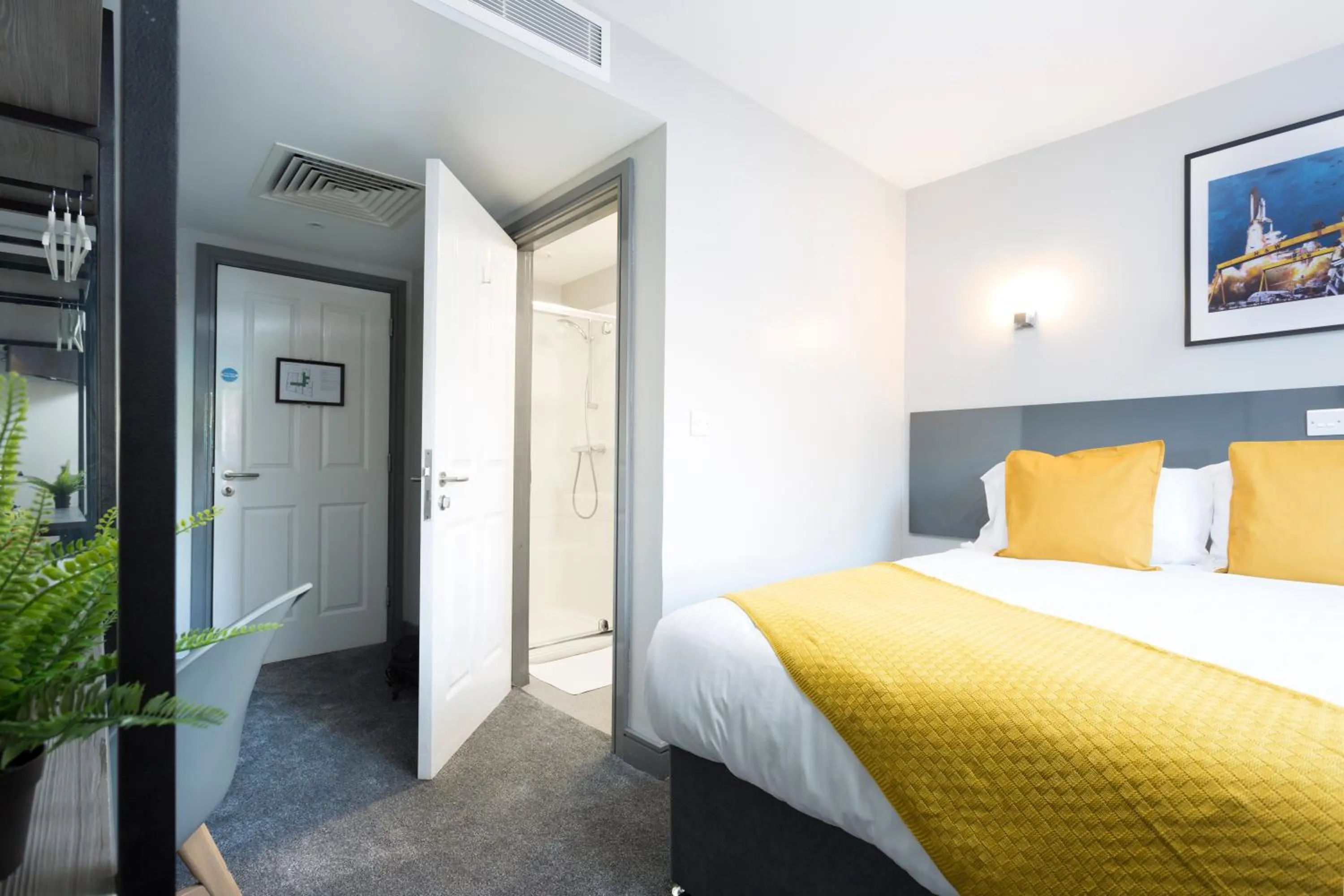 Bed in Bank Square Town House