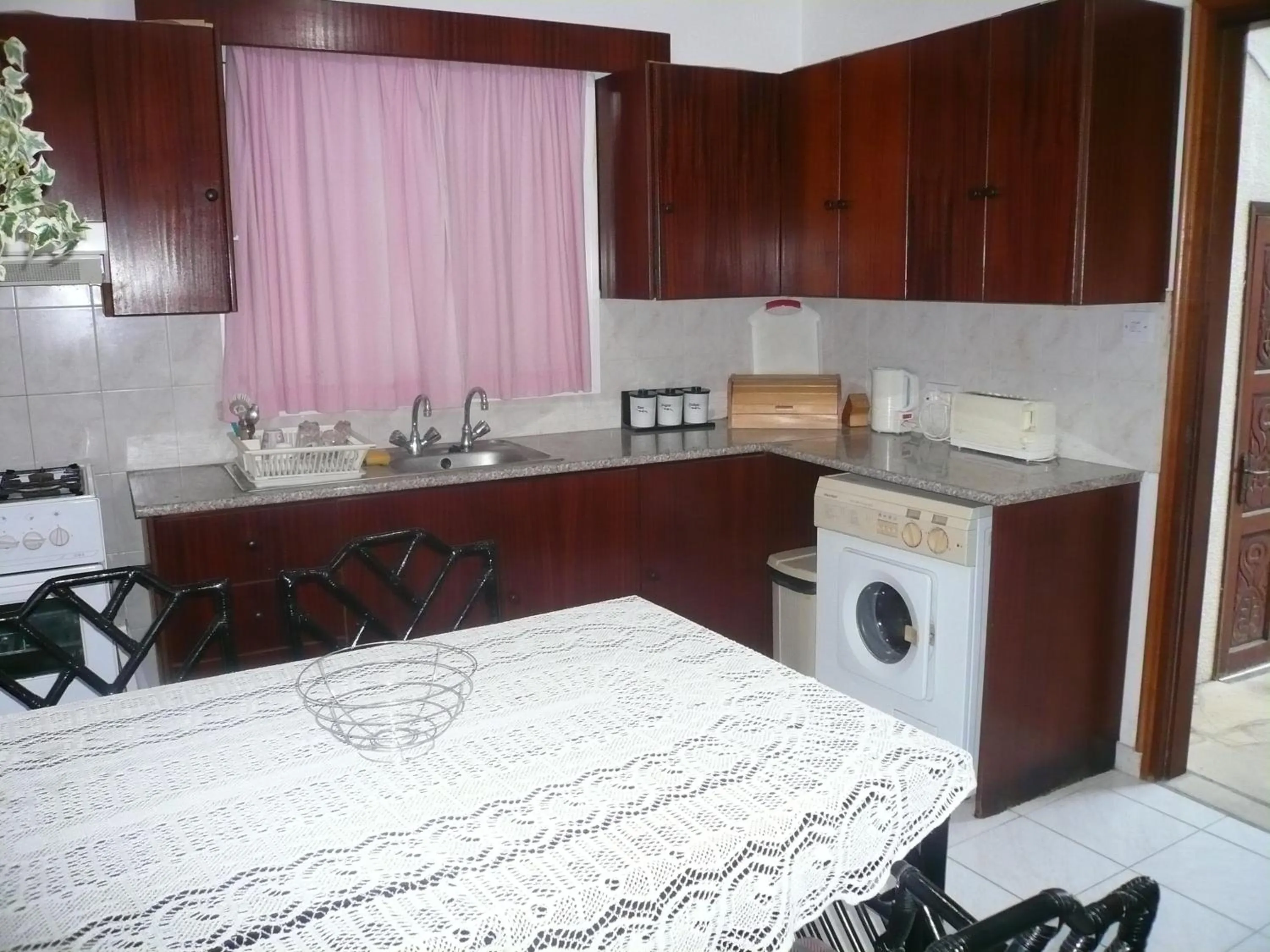 Kitchen or kitchenette in Greenfields Country Club