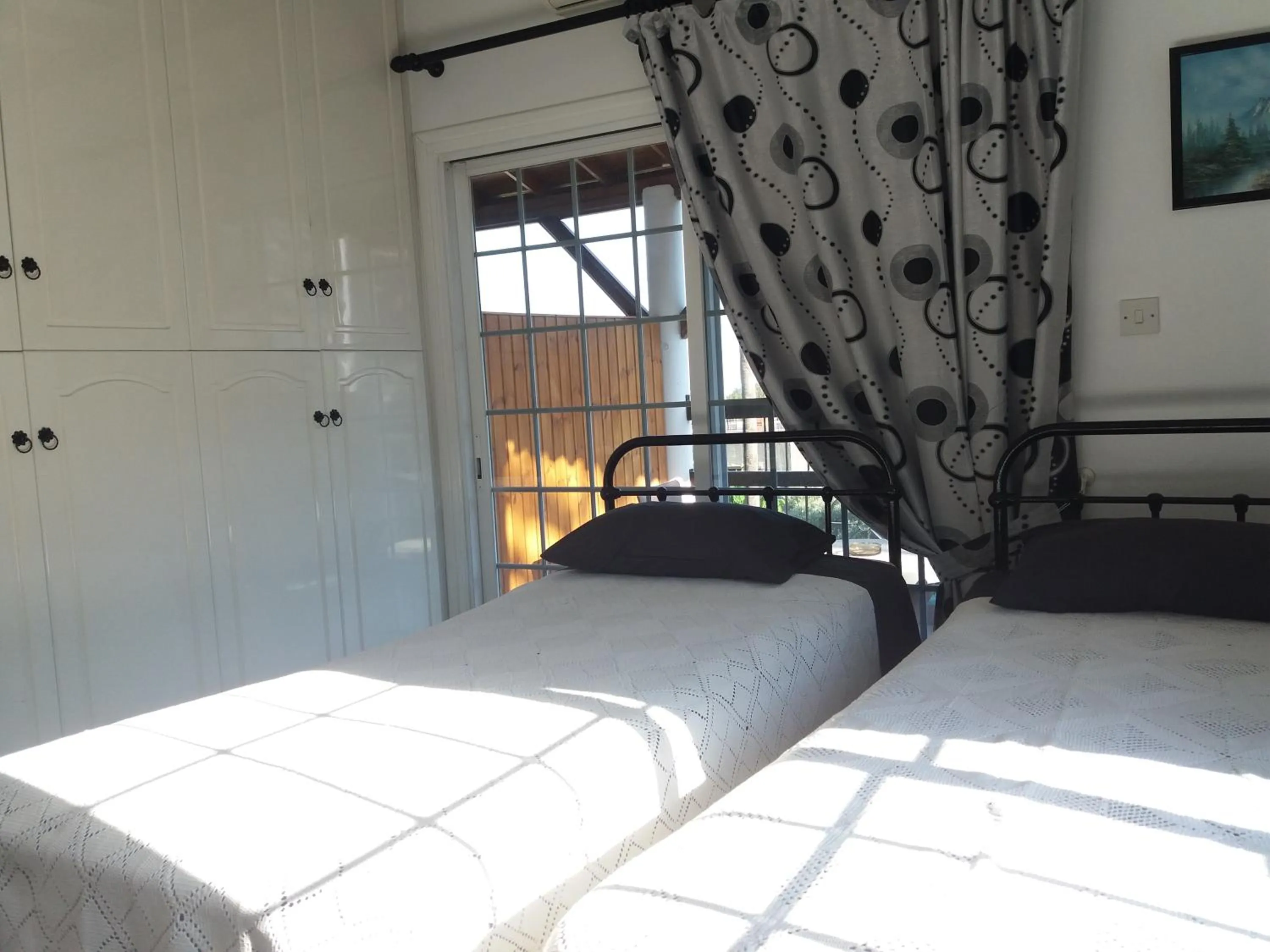 Bedroom, Bed in Greenfields Country Club