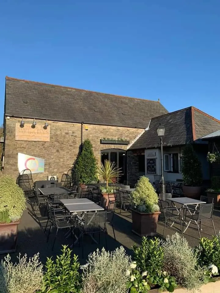 Garden in Sgwd Gwladys Lodge