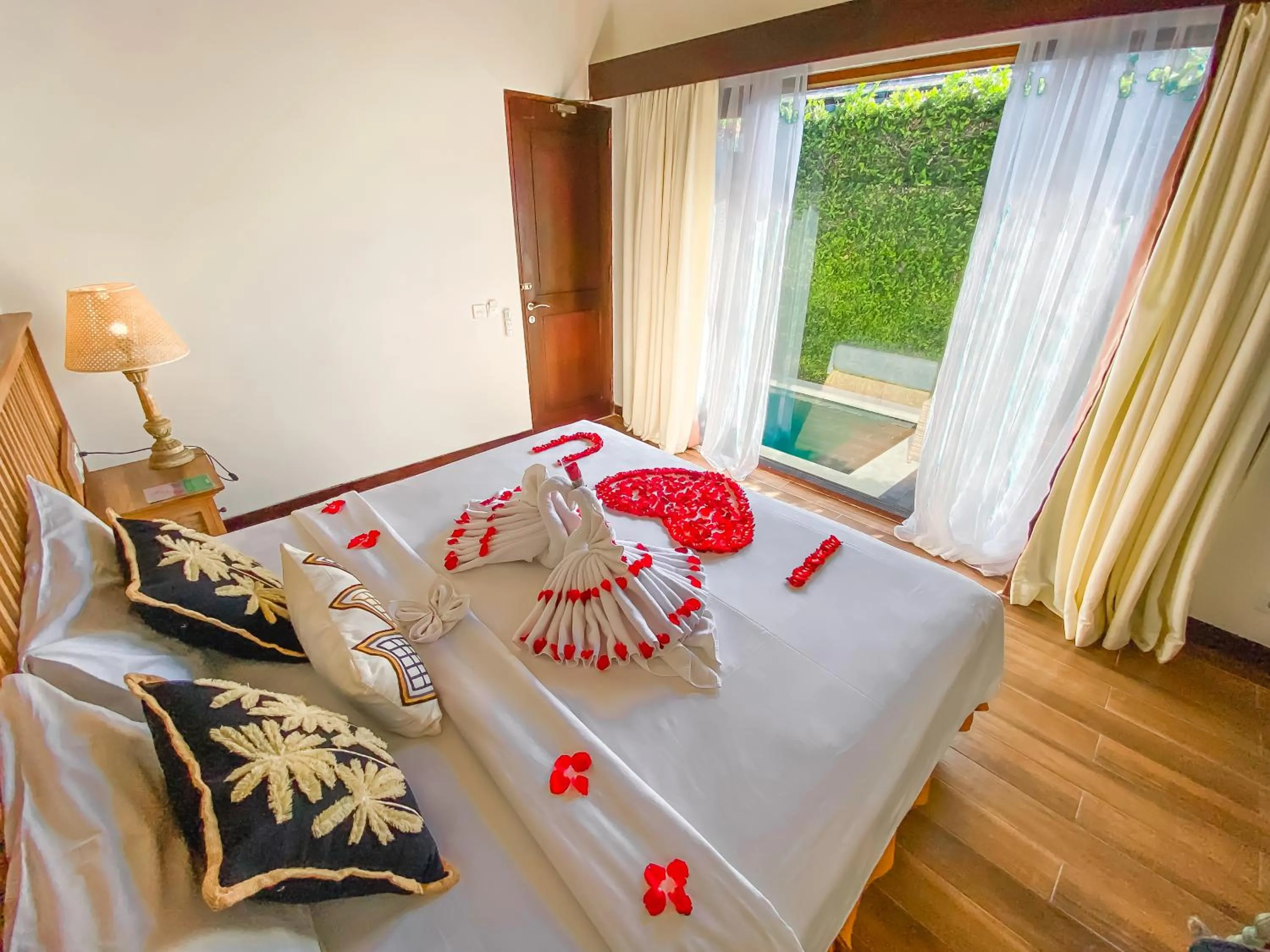 Bed in New Pondok Sara Villas