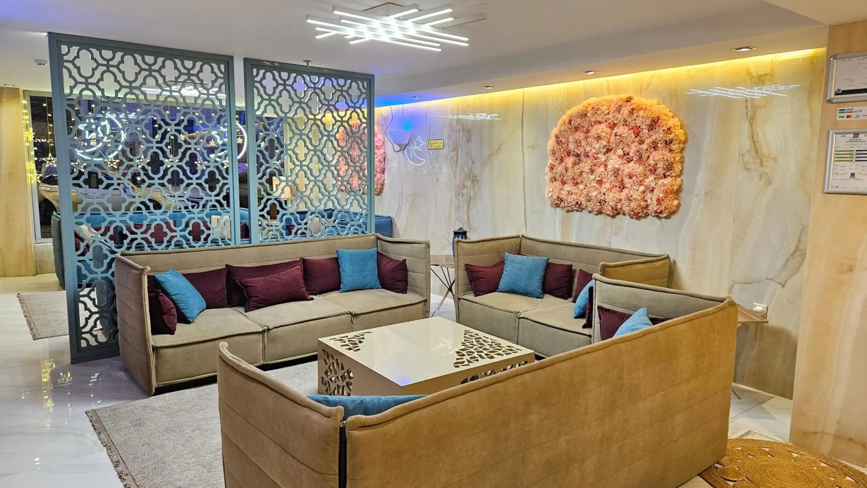 Lobby or reception in رحال البحر للشقق المخدومة Rahhal AlBahr Serviced Apartments Lobby or reception in رحال البحر للشقق المخدومة Rahhal AlBahr Serviced Apartments