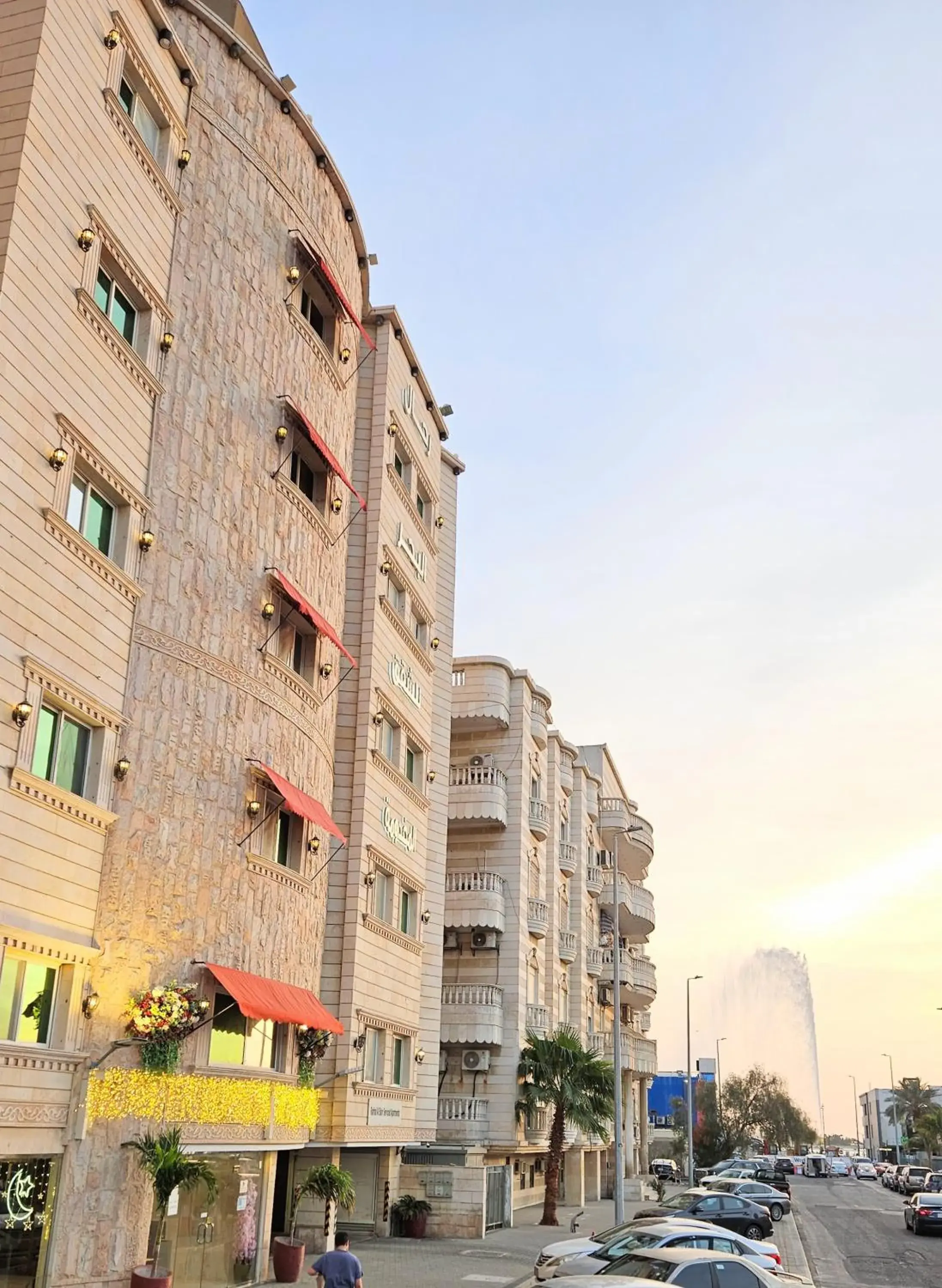 Property building in رحال البحر للشقق المخدومة Rahhal AlBahr Serviced Apartments Property building in رحال البحر للشقق المخدومة Rahhal AlBahr Serviced Apartments