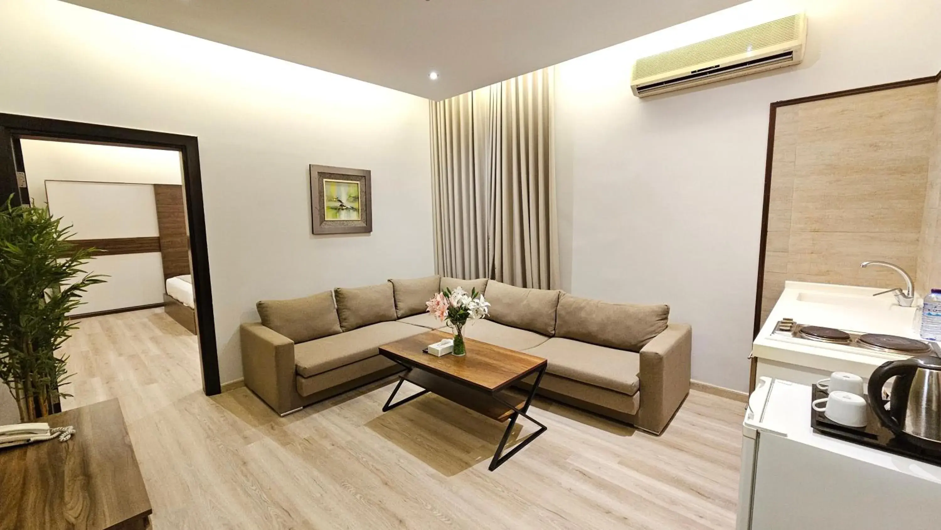 Kitchen or kitchenette in Rahhal AlBahr Serviced Apartments Kitchen or kitchenette in Rahhal AlBahr Serviced Apartments