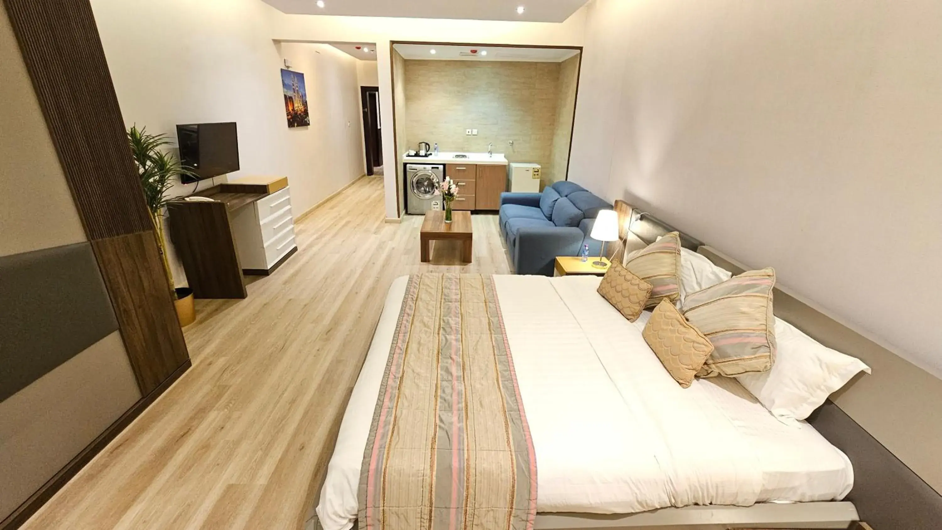 TV and multimedia, Bed in رحال البحر للشقق المخدومة Rahhal AlBahr Serviced Apartments TV and multimedia, Bed in رحال البحر للشقق المخدومة Rahhal AlBahr Serviced Apartments