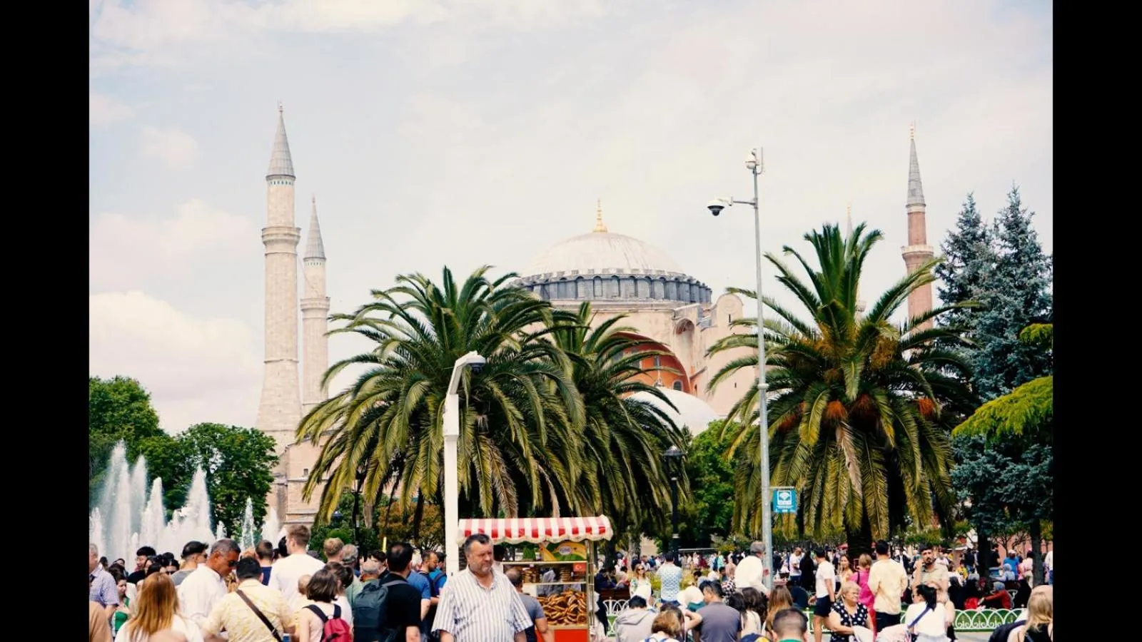 Nearby landmark in Medellin Apart Hotel Istanbul