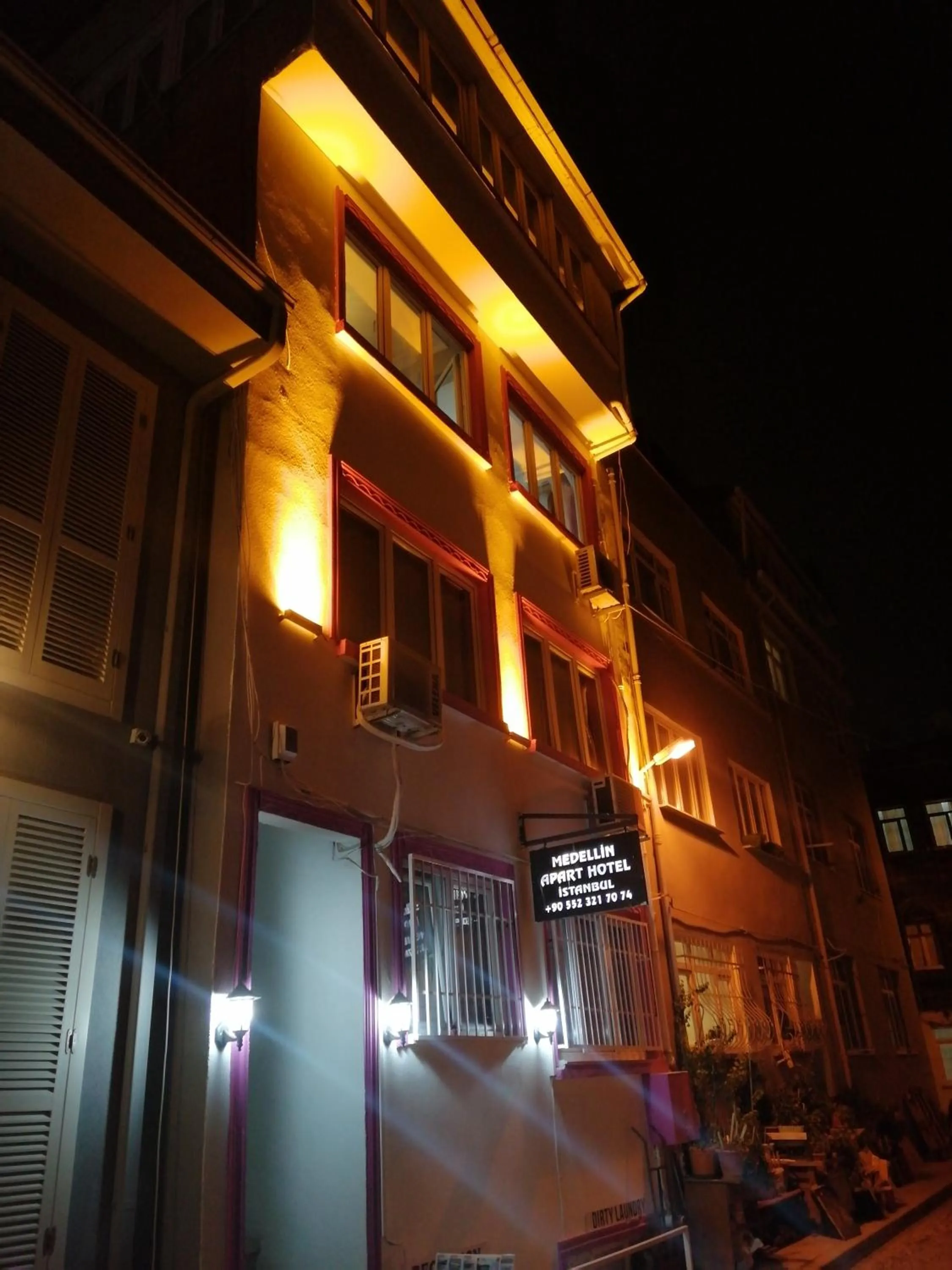 Property building in Medellin Apart Hotel Istanbul