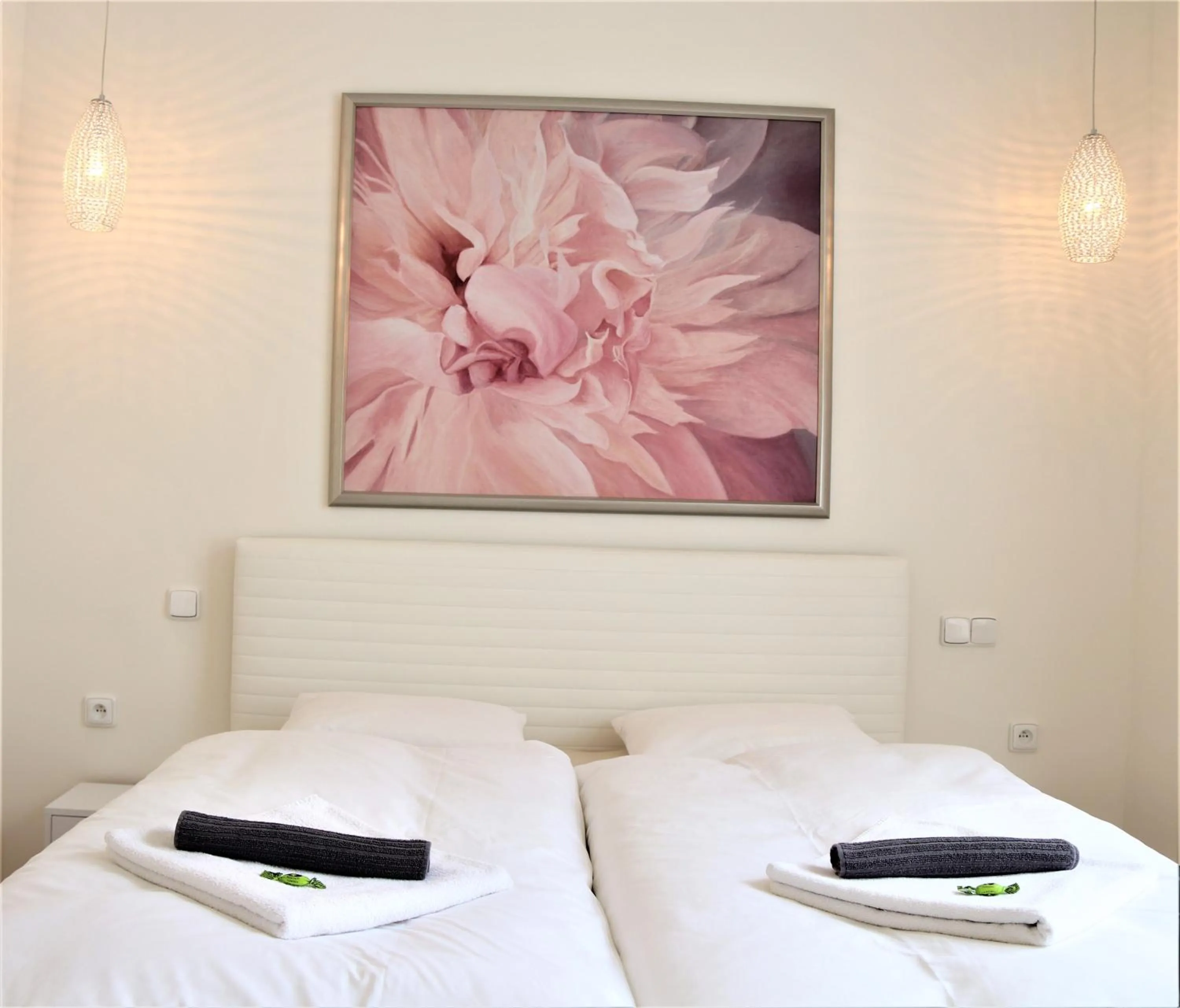 Bed in Flowers apartments