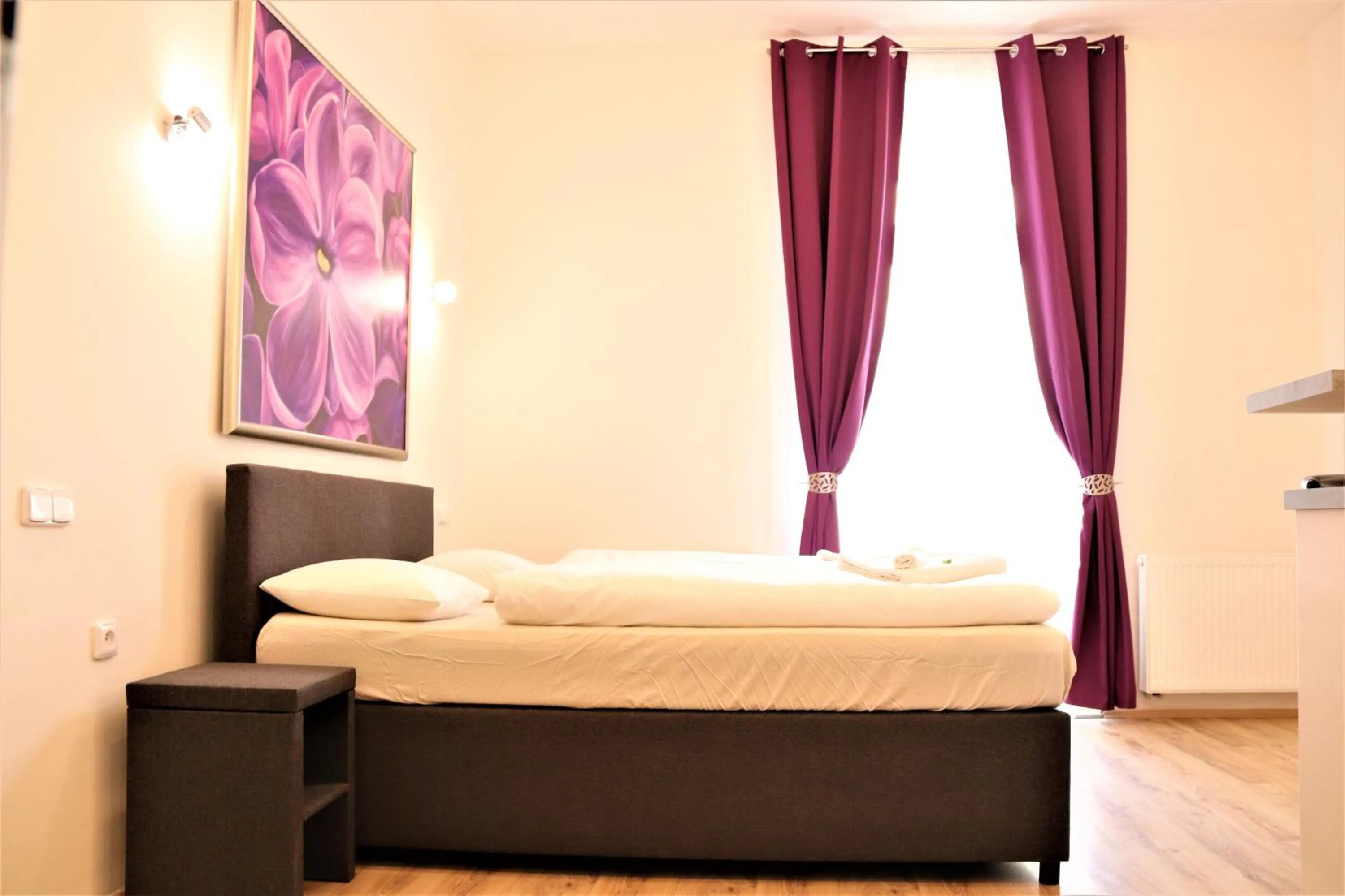 Bed in Flowers apartments