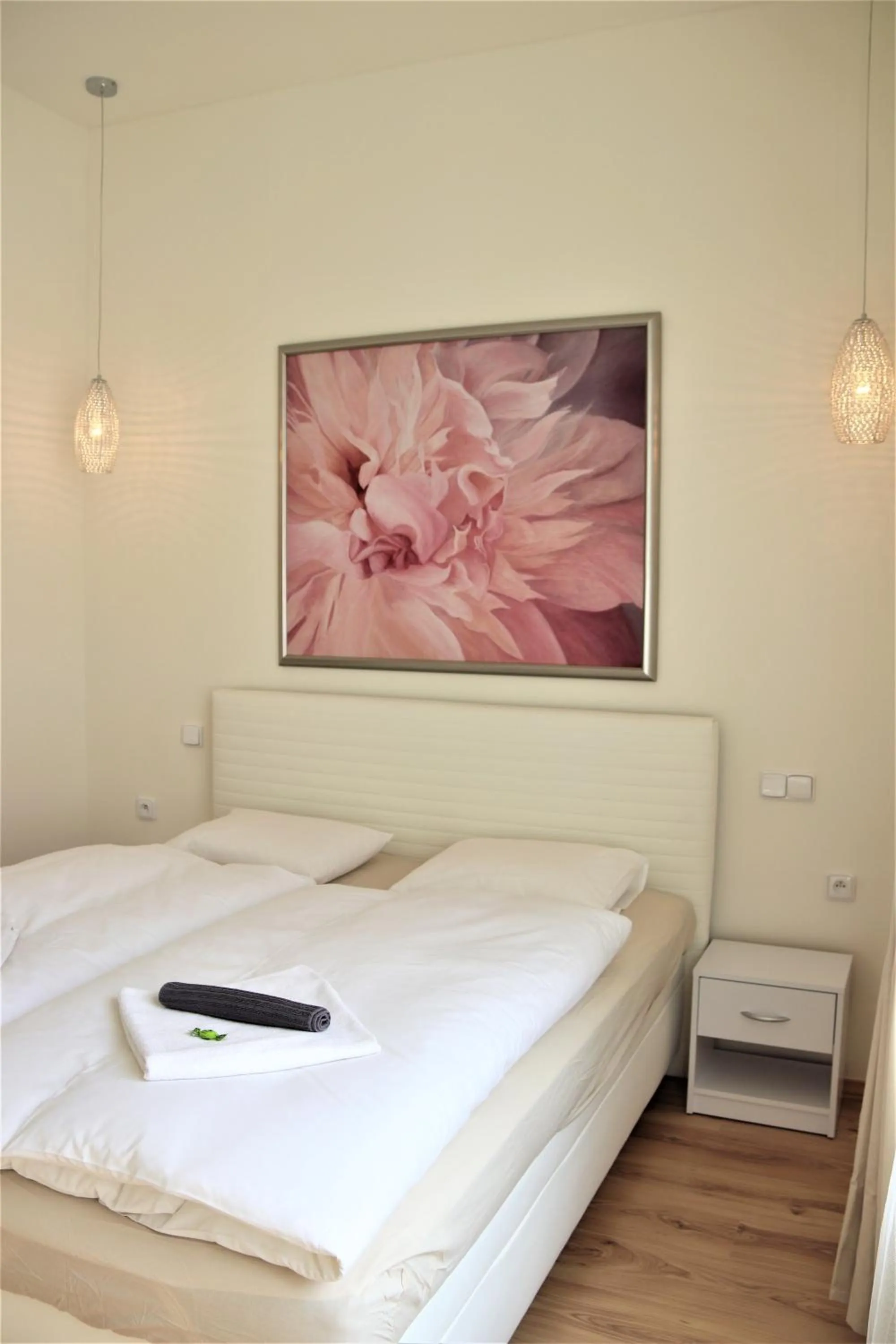 Bed in Flowers apartments