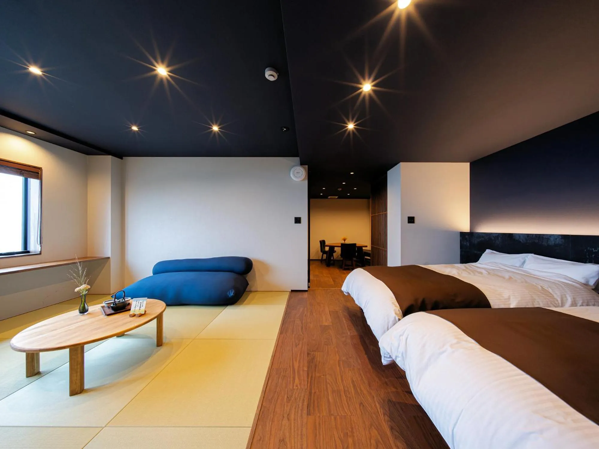 Photo of the whole room, Bed in Yunoyado Mochizuki