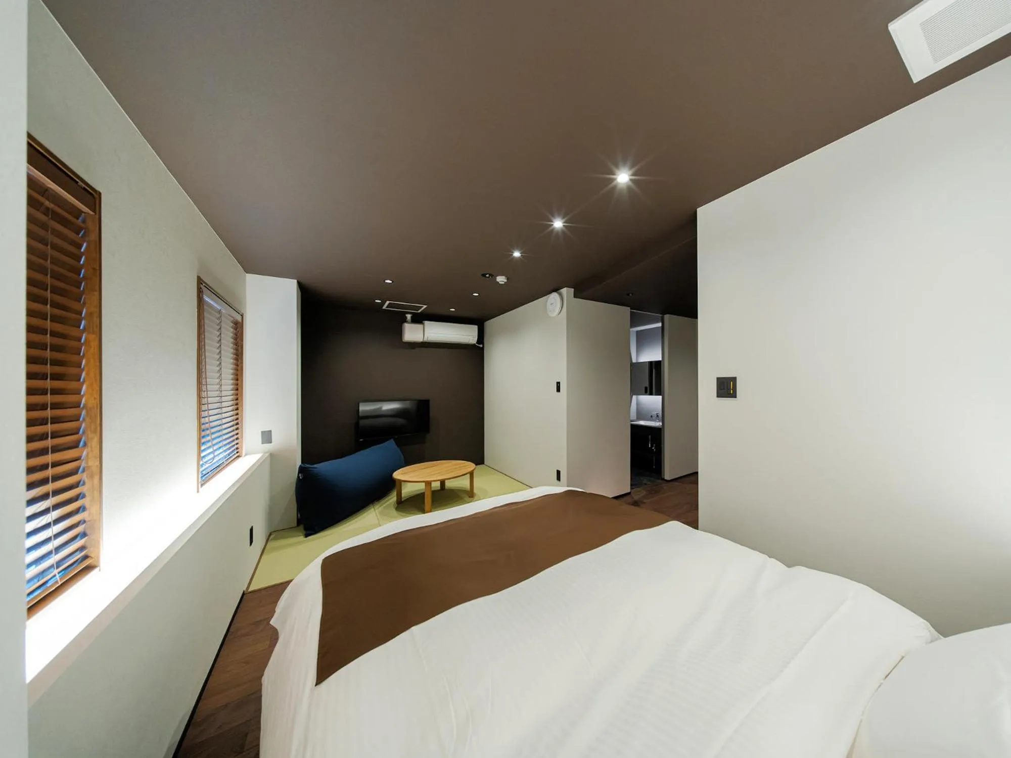 Living room, Bed in Yunoyado Mochizuki