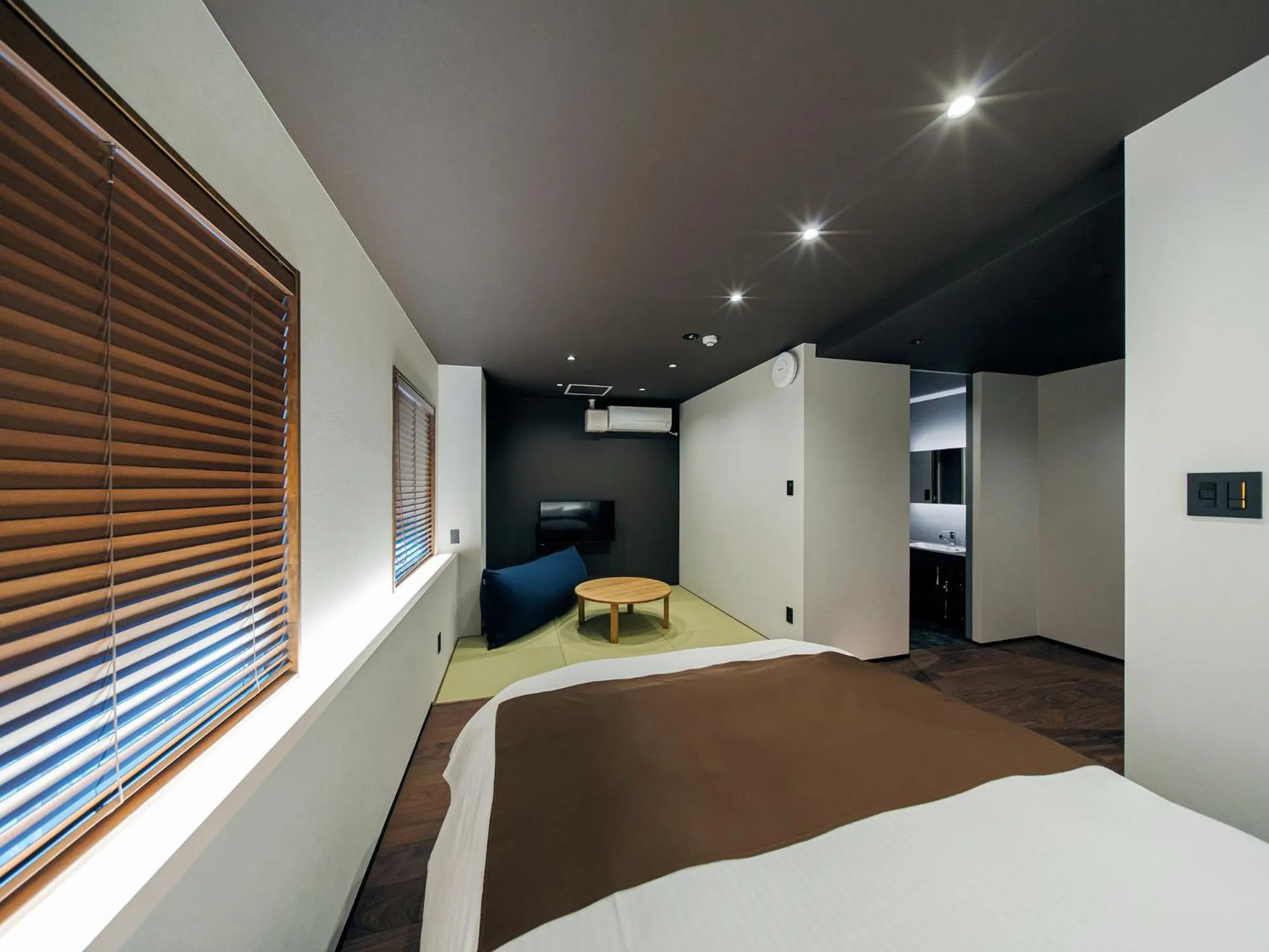 Living room, Bed in Yunoyado Mochizuki