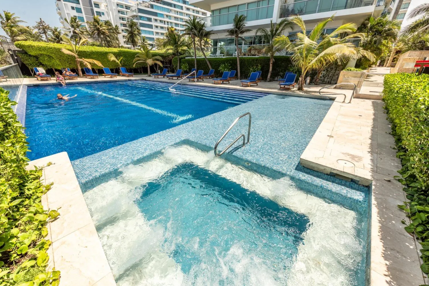 Swimming pool in Edificio Morros Vitri Lujo con Panorama
