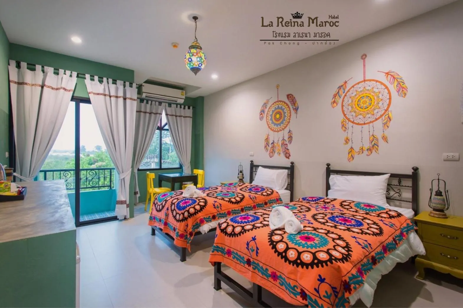 Bed in La Reina Maroc Hotel ปากช่อง เขาใหญ่