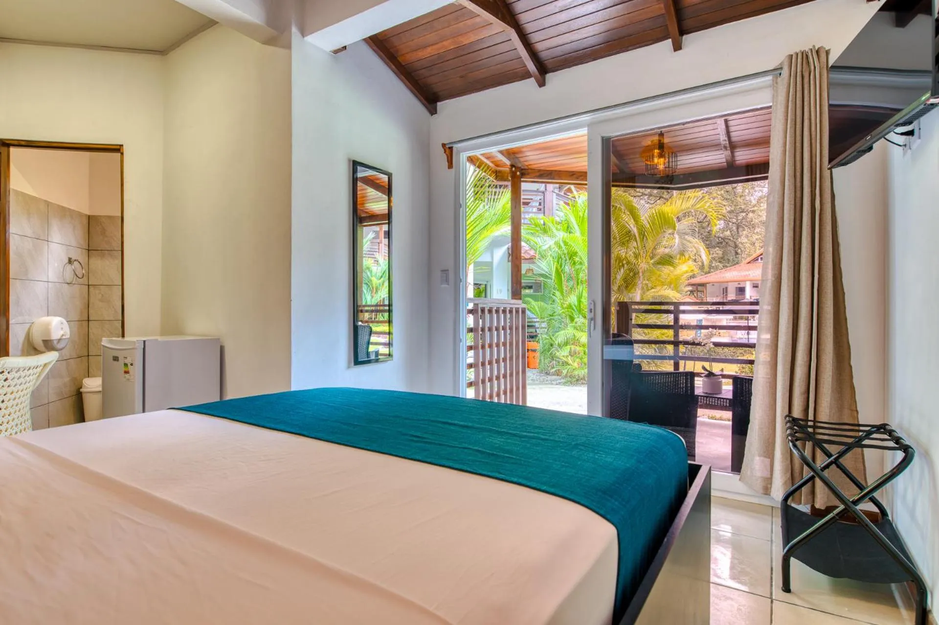 Photo of the whole room, Bed in Terrazas del Caribe Hotel